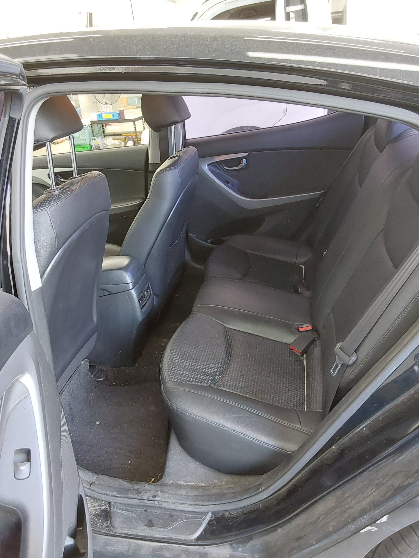 Hyundai Elantra 2014 - Image 11