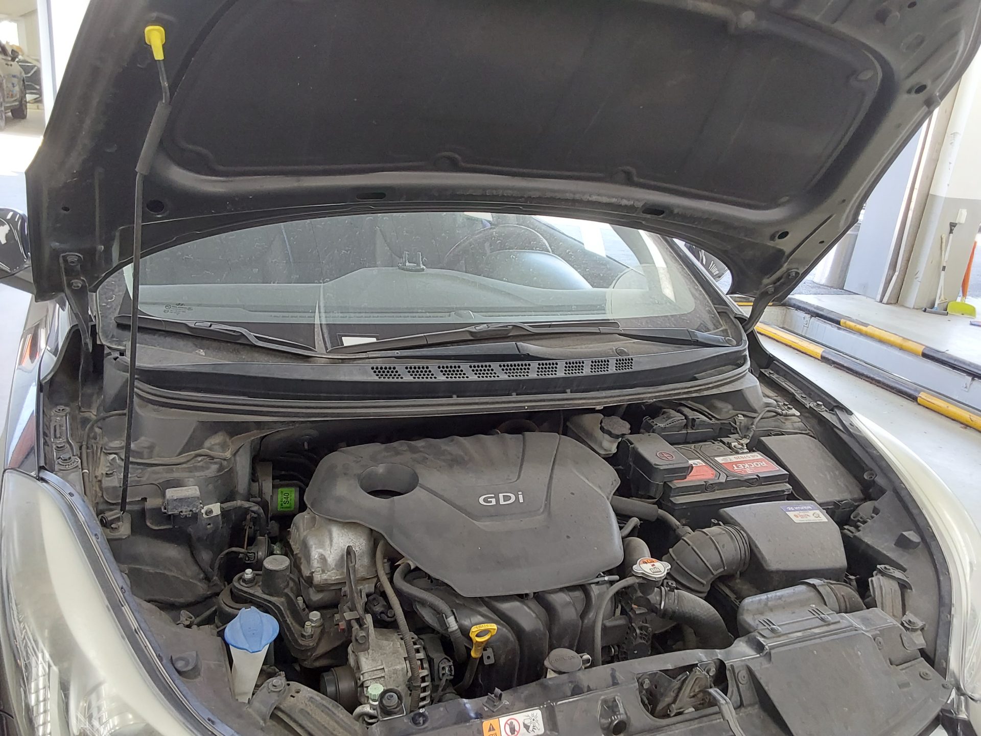 Hyundai Elantra 2014 - Image 17