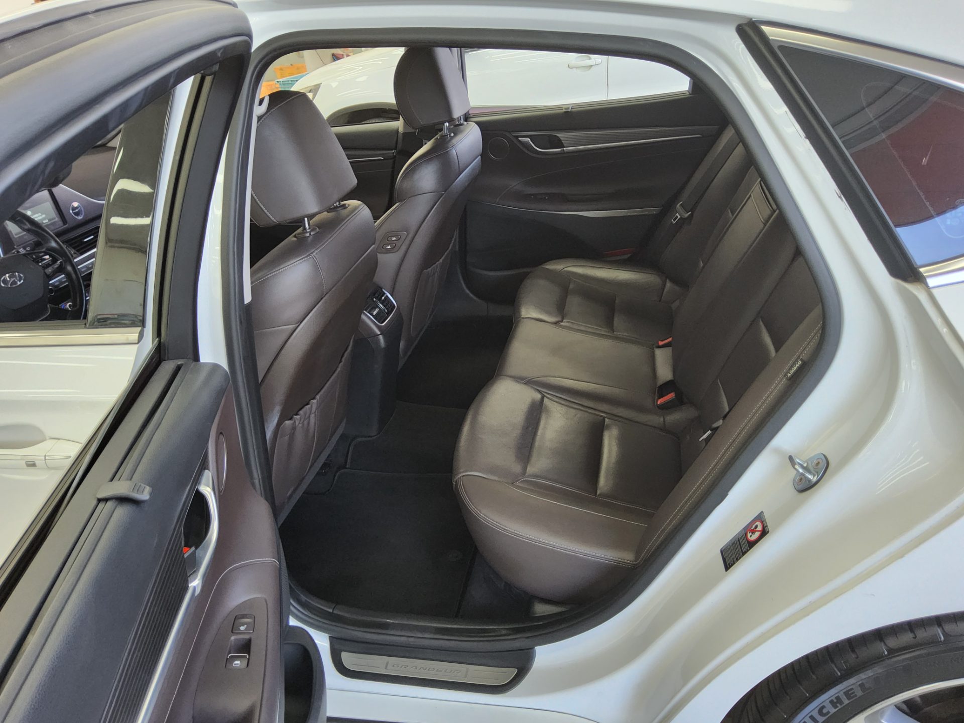 هيونداي جرانجر 2017 - صورة 11