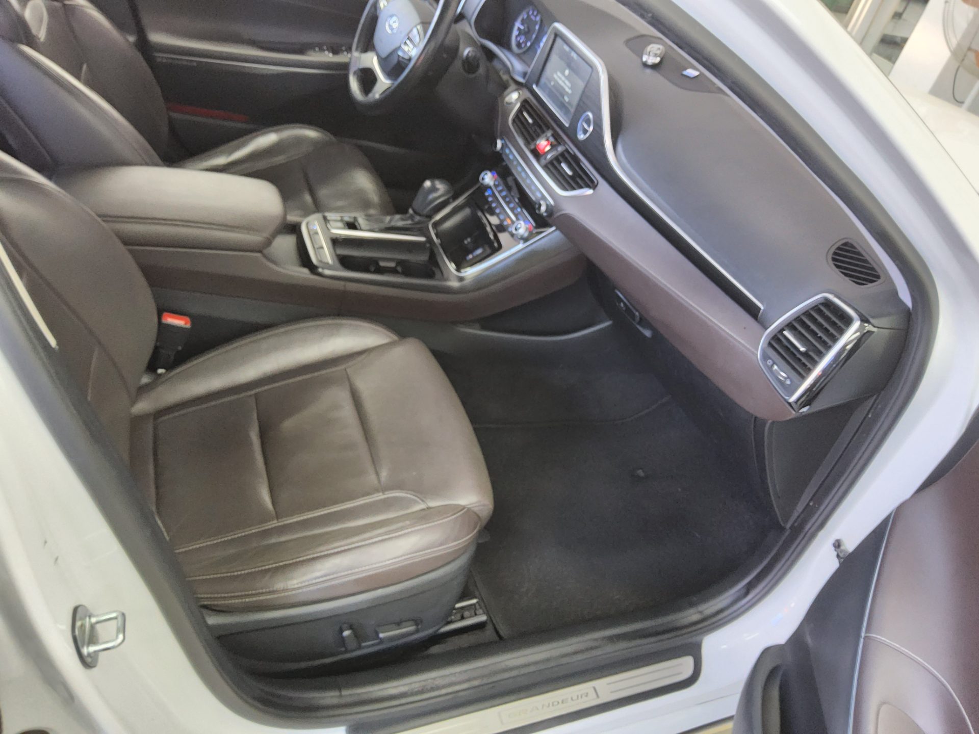 هيونداي جرانجر 2017 - صورة 13