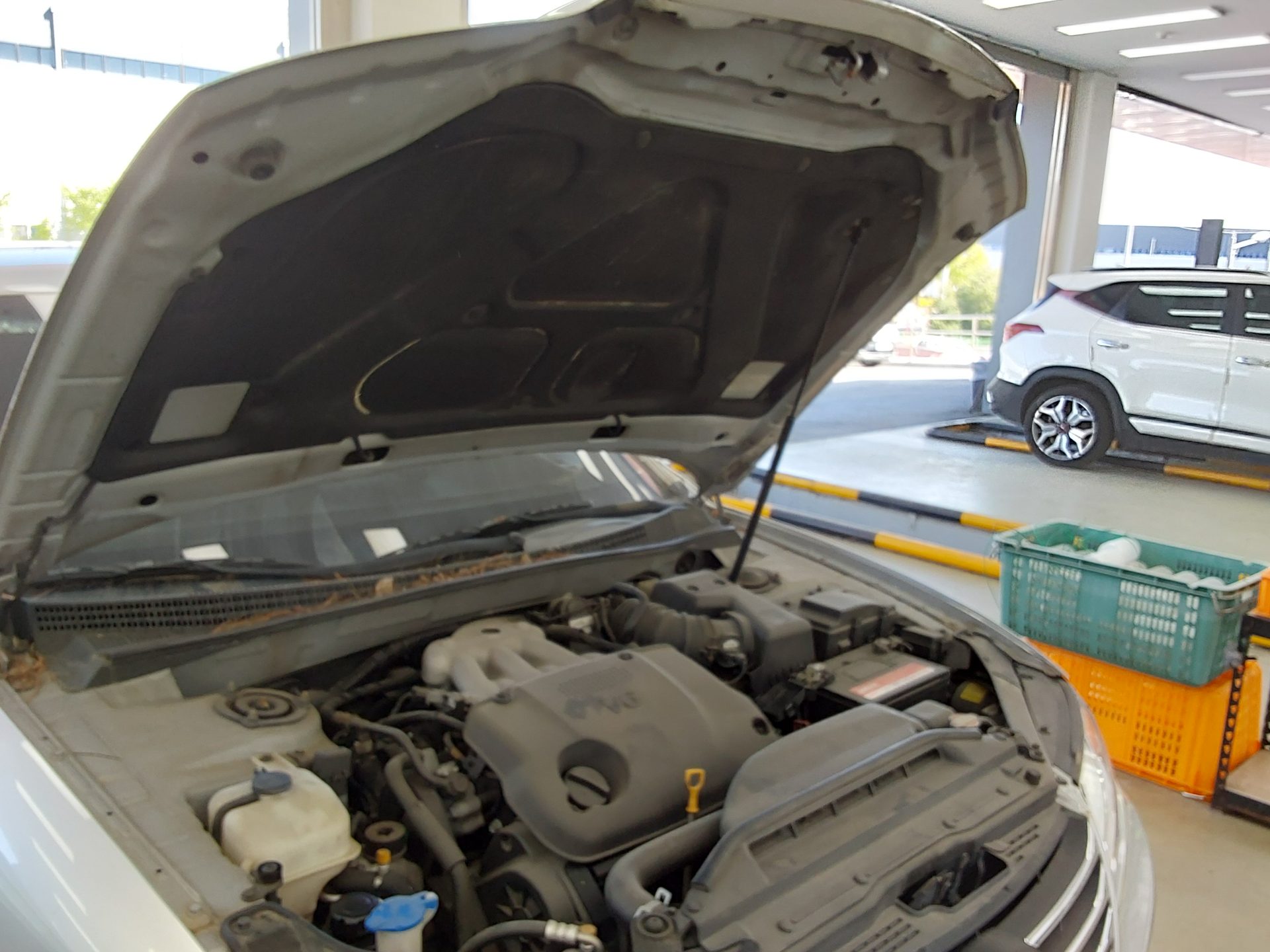Hyundai Grandeur 2011 - Image 18