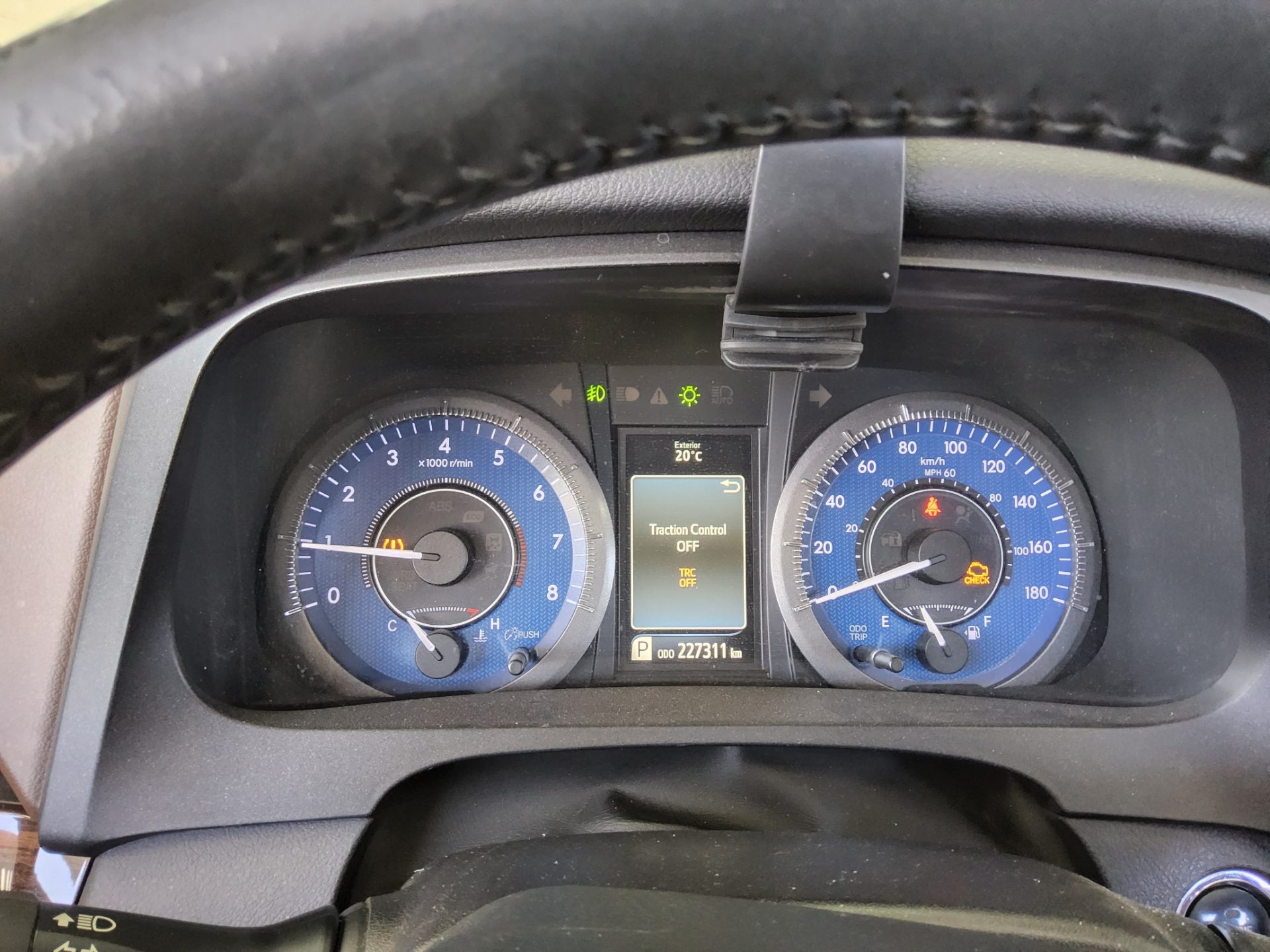 تويوتا سيينا 2016 - صورة 8