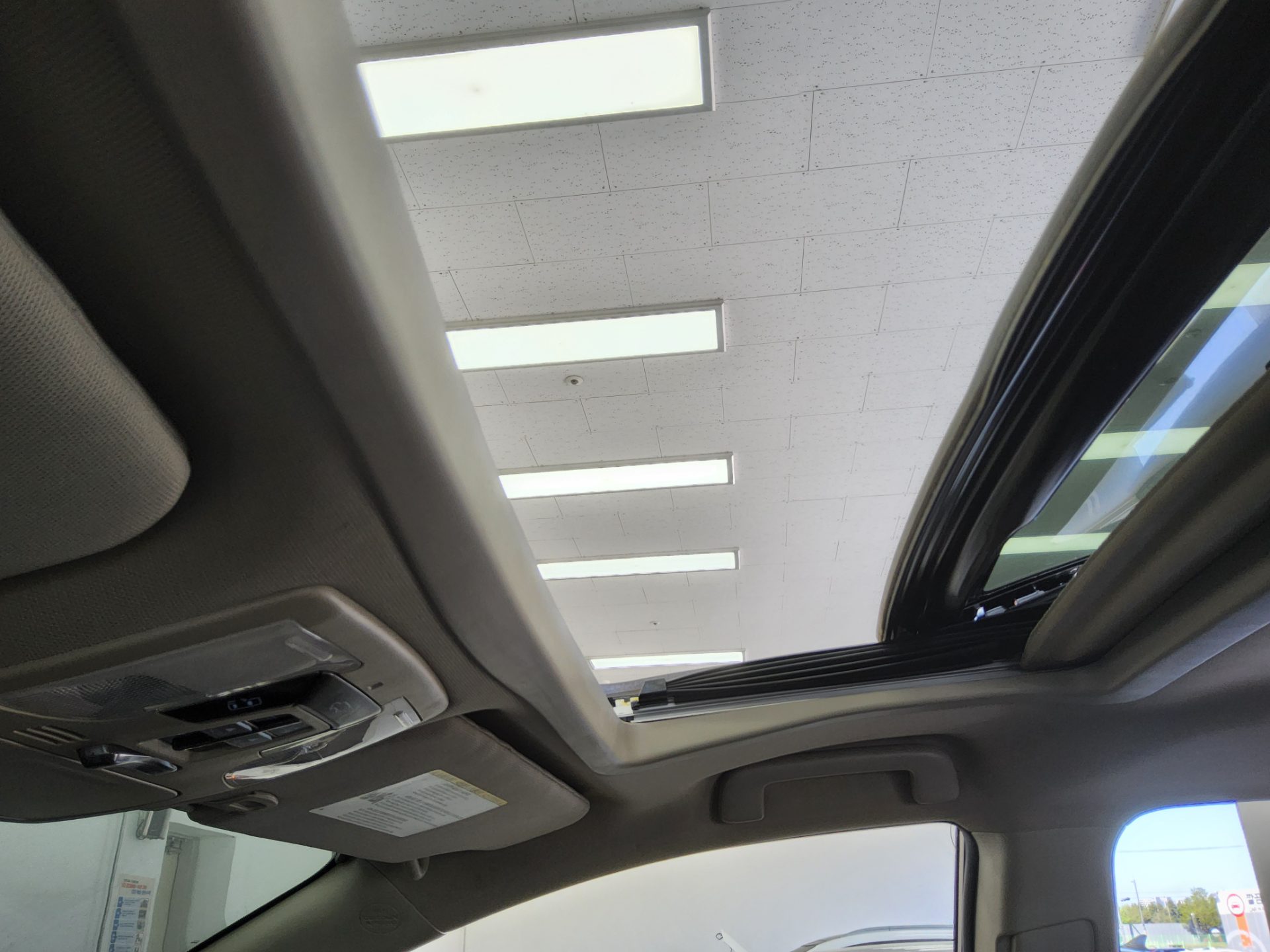 تويوتا سيينا 2016 - صورة 17