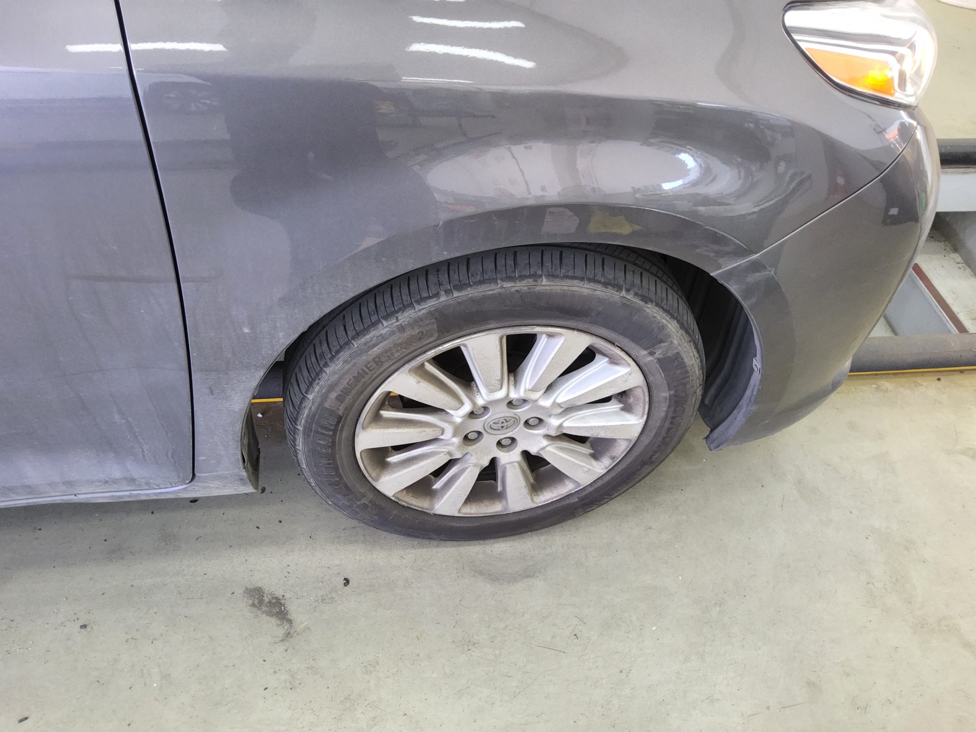 تويوتا سيينا 2016 - صورة 21