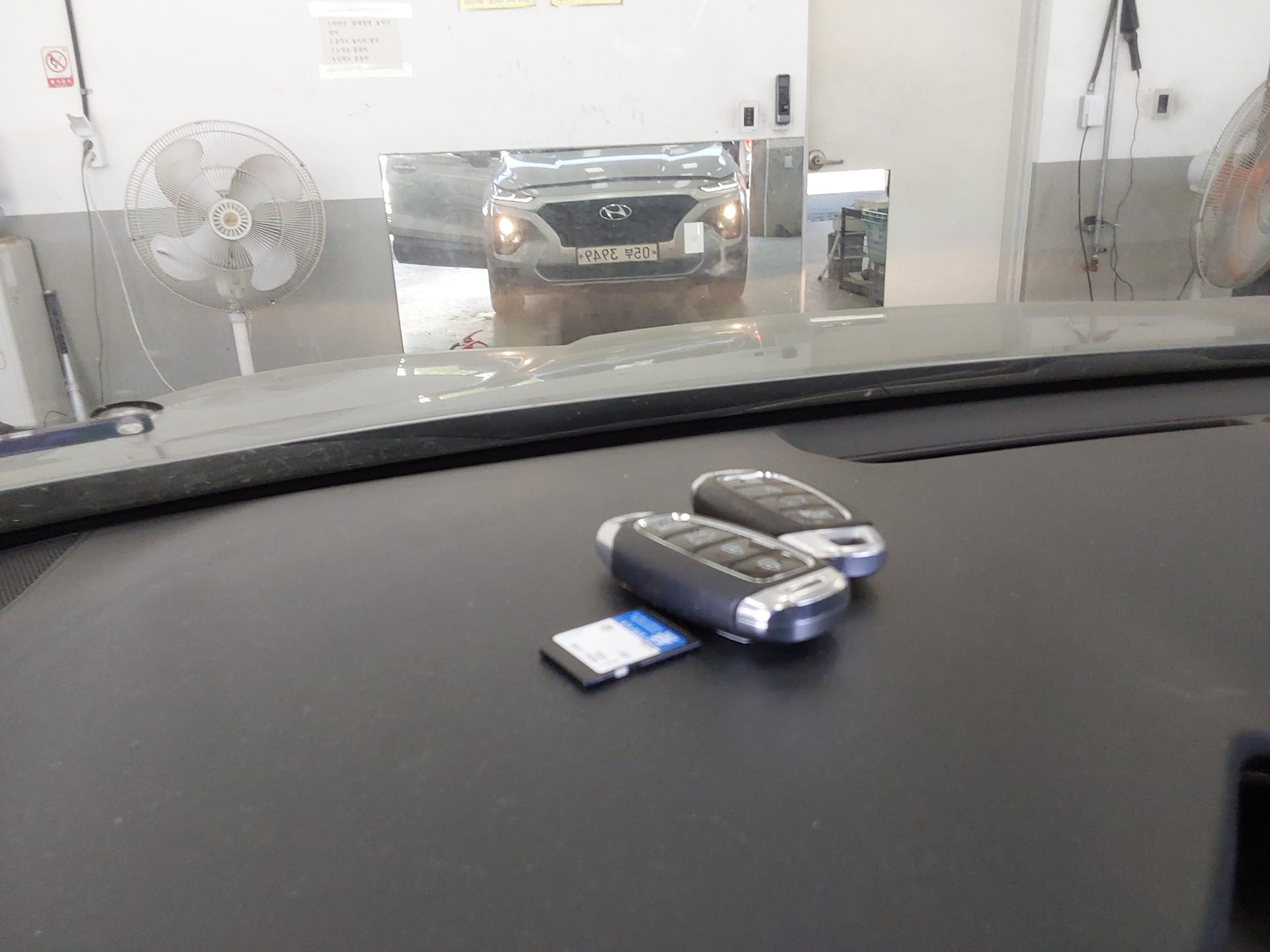 Hyundai Santa Fe 2019 - Image 17