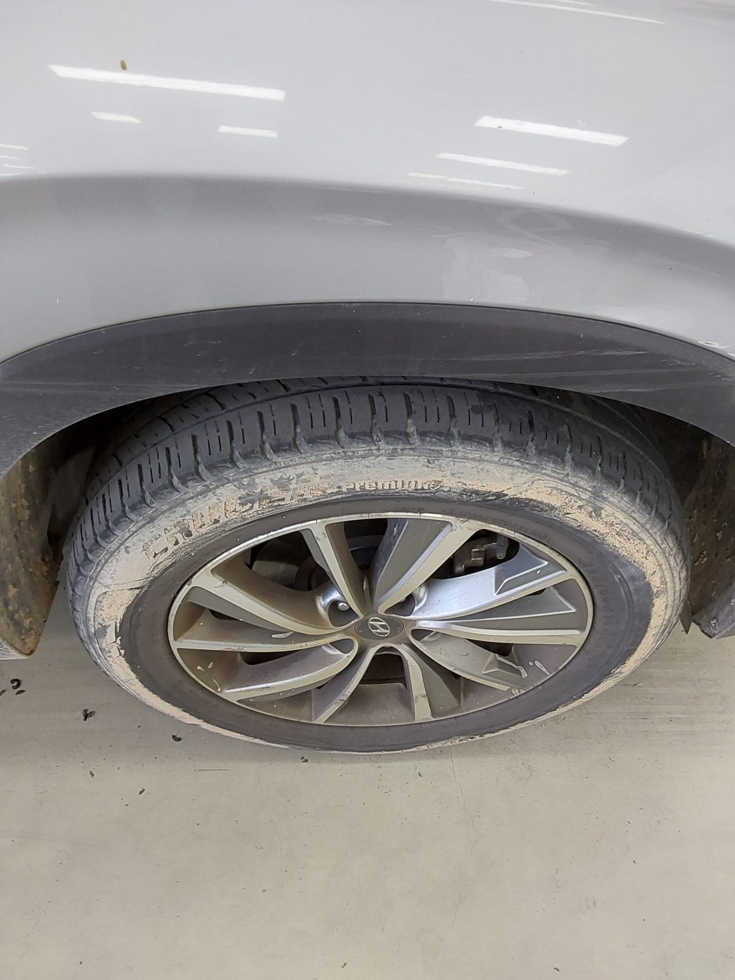 Hyundai Santa Fe 2019 - Image 21