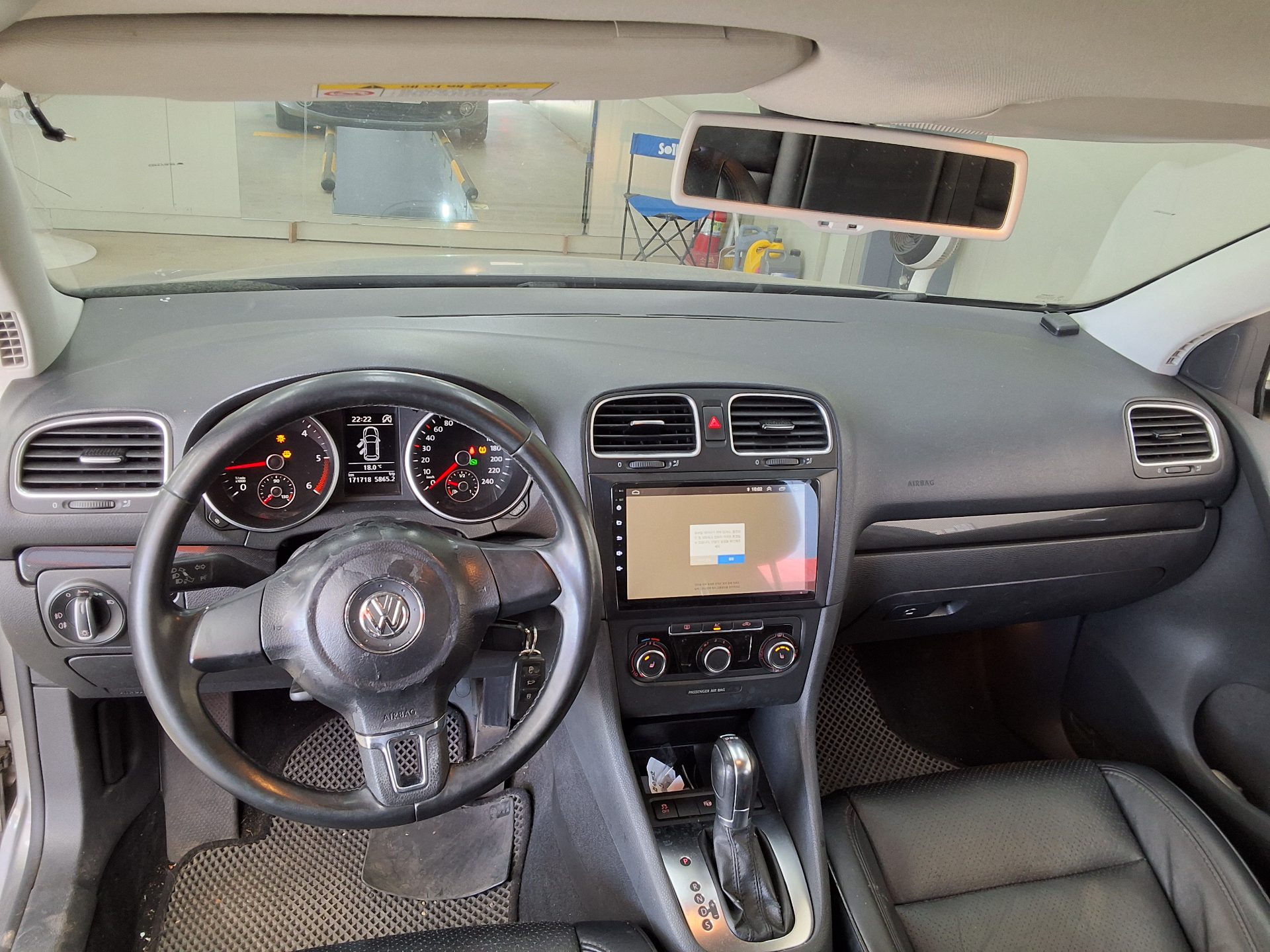 Volkswagen Golf 2011 - Image 19