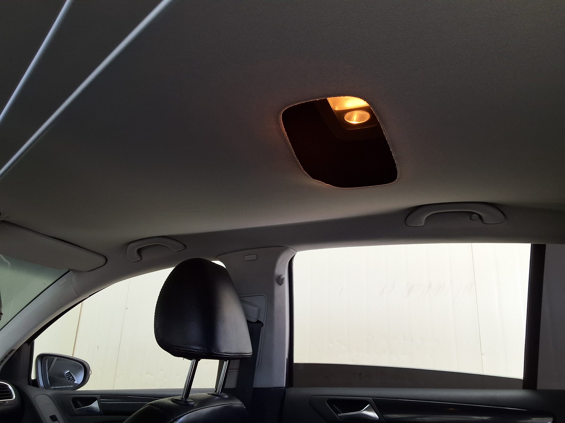 Volkswagen Golf 2011 - Image 20