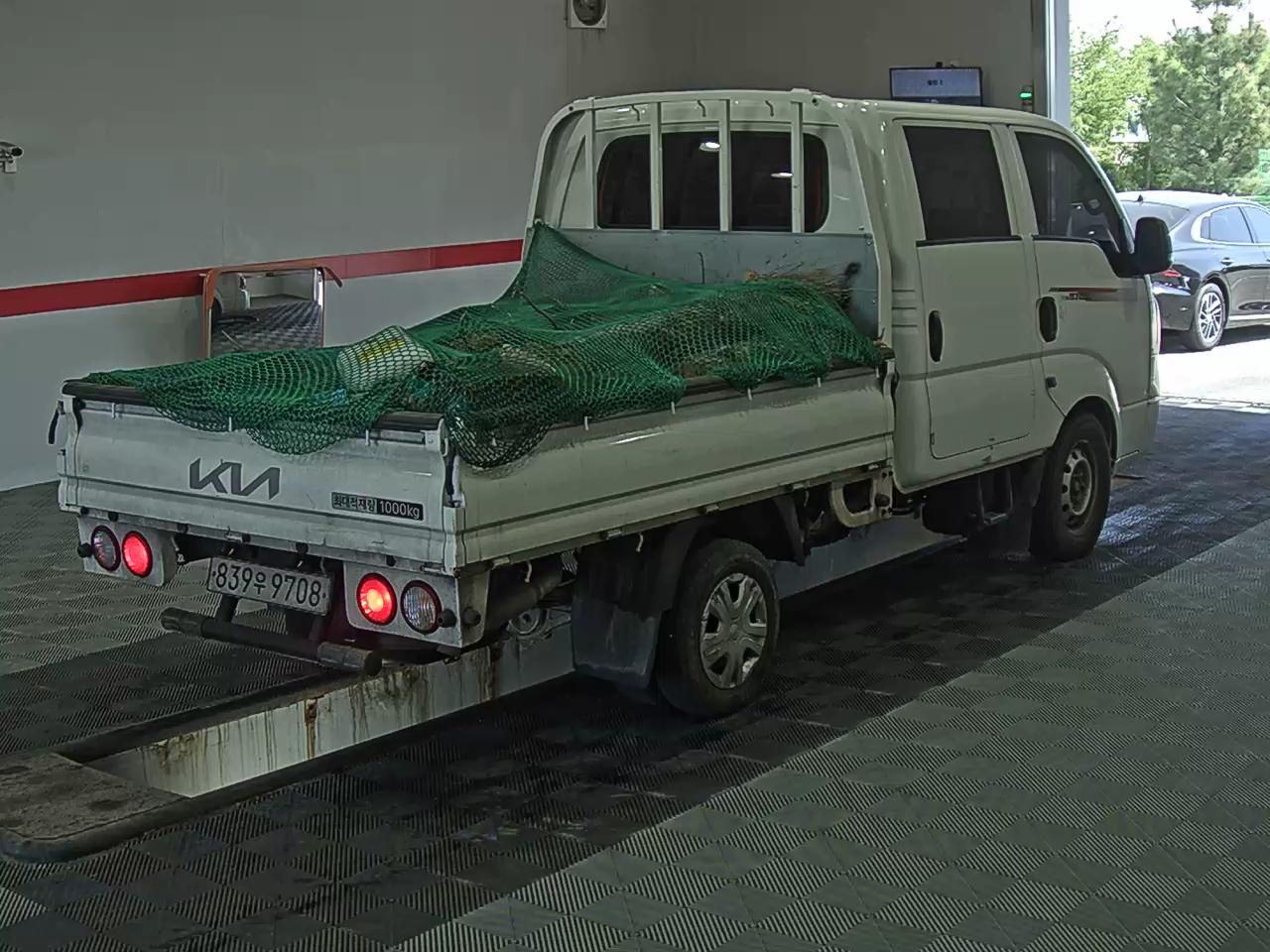 كرايسلر شحن 2025 - صورة 4