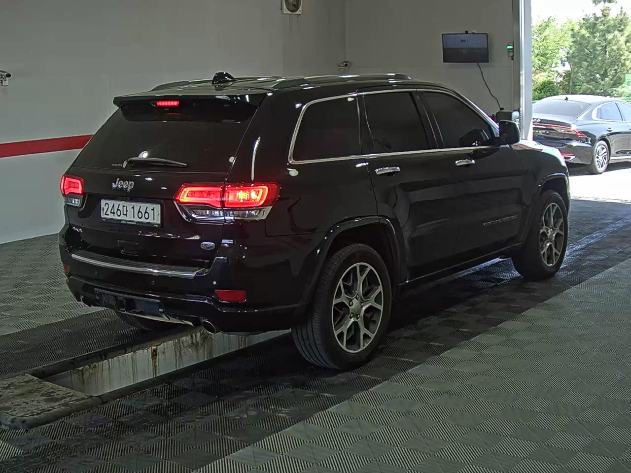 Jeep Grand Cherokee 2020 - Image 4