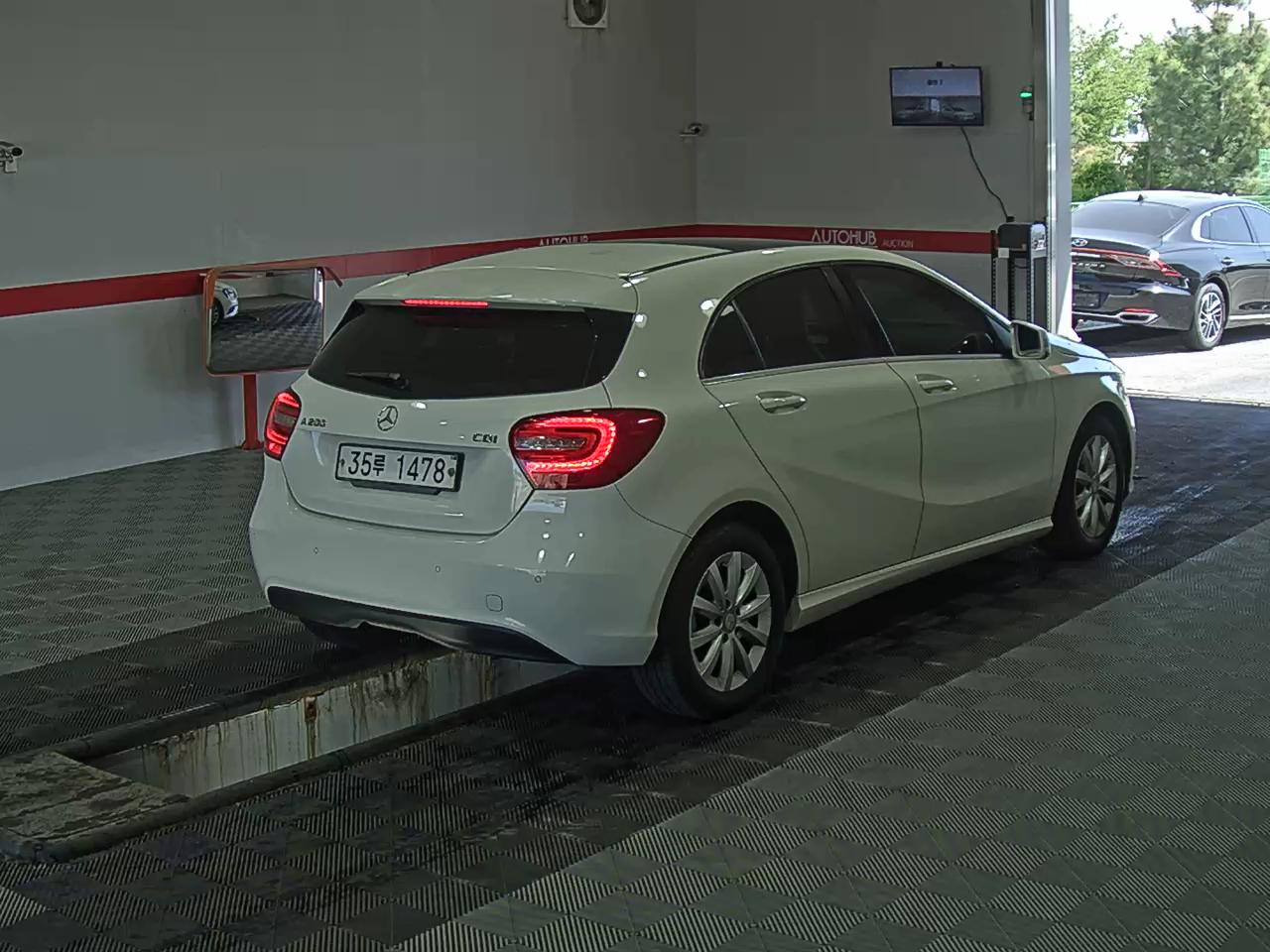 메르세데스-벤츠 A-클래스 2014 - 이미지 4