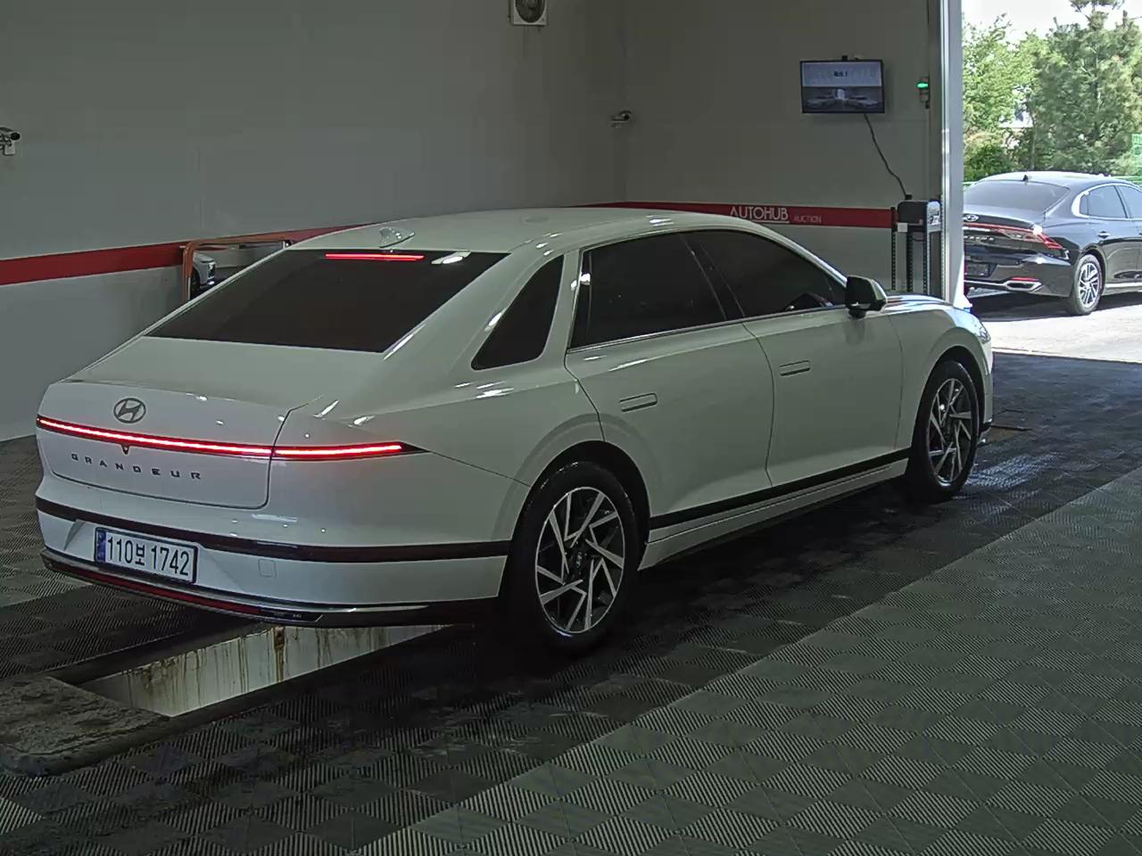 هيونداي جرانجر 2023 - صورة 4