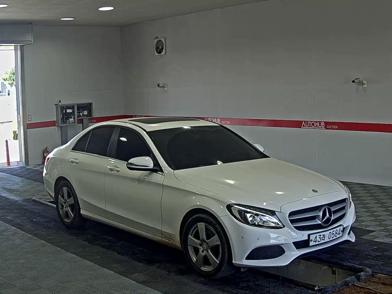 메르세데스-벤츠 C-클래스 2016 - 이미지 2