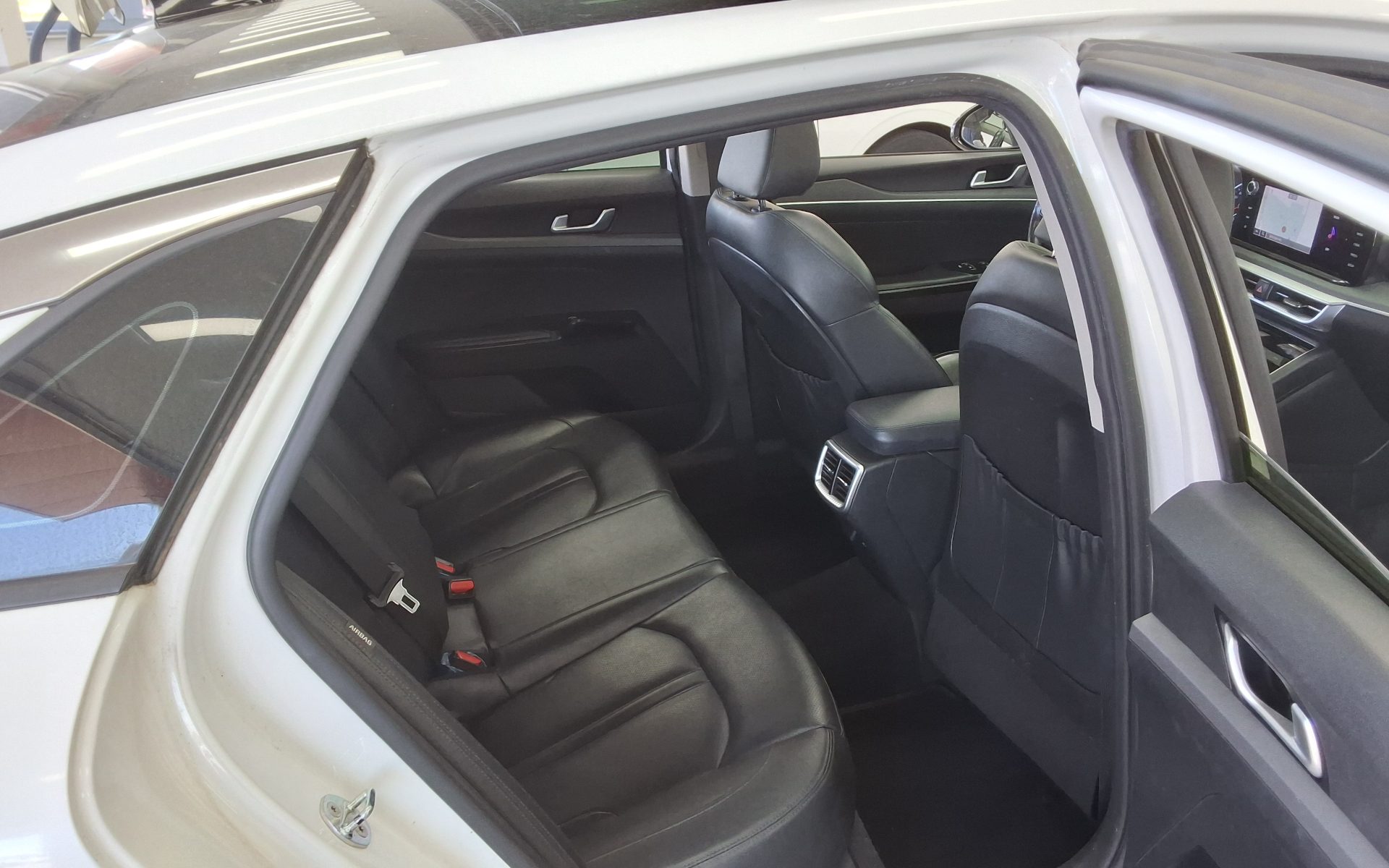 Kia K5 2020 - Image 12