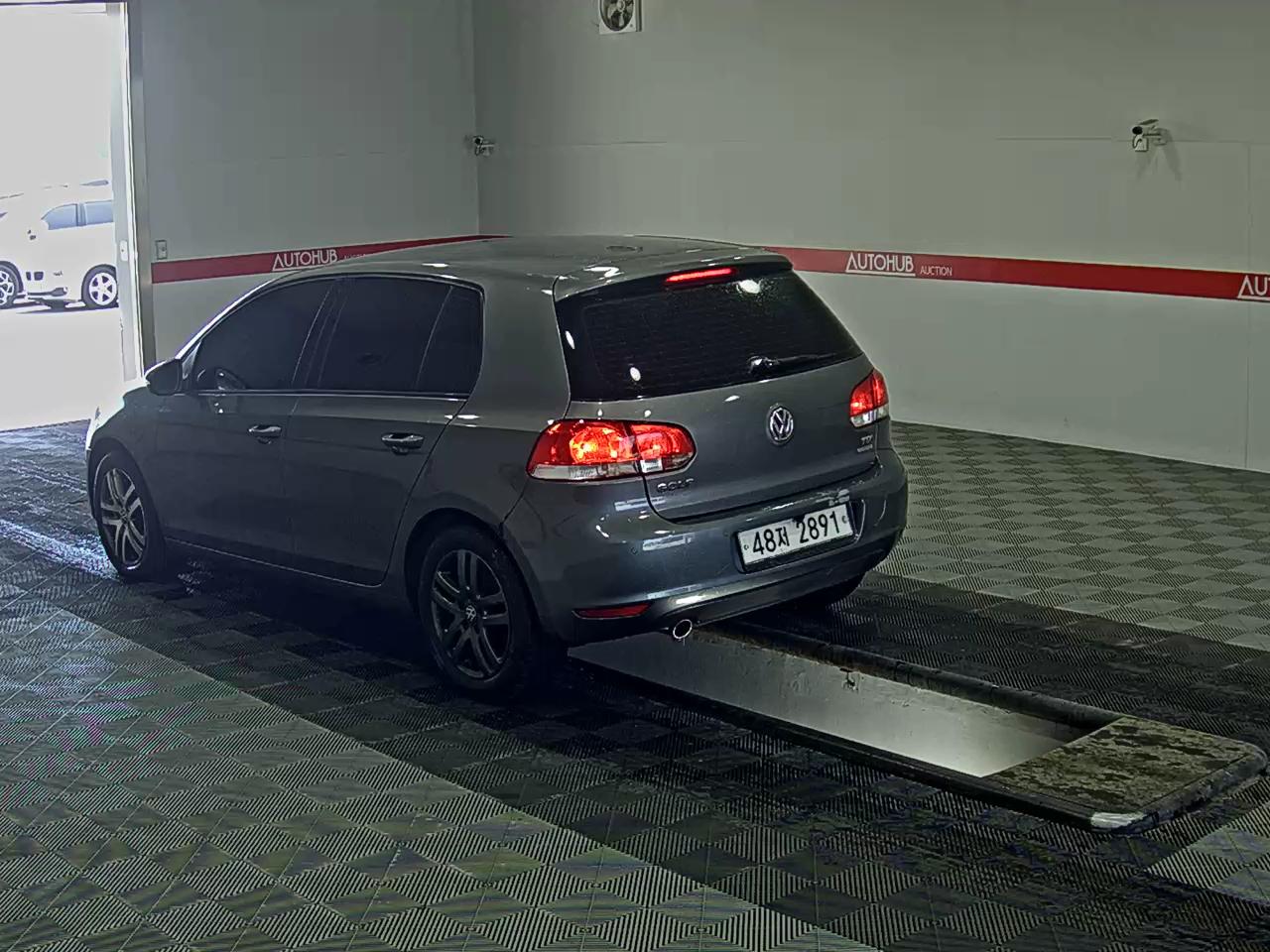 Volkswagen Golf 2011 - Image 5