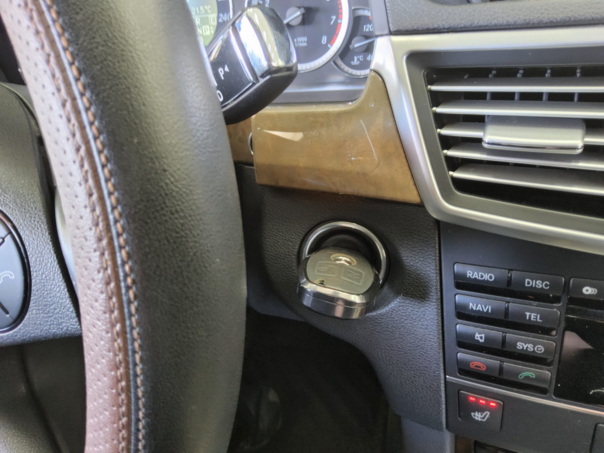 메르세데스-벤츠 E-클래스 2011 - 이미지 18