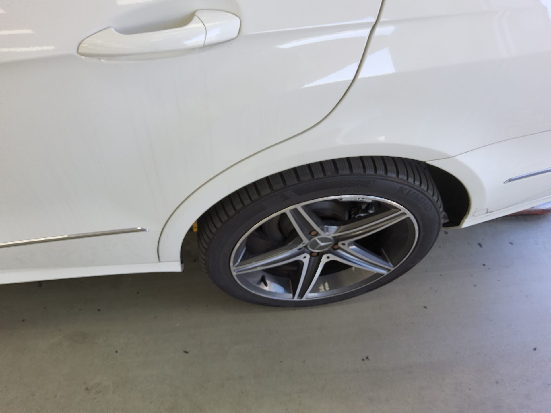 메르세데스-벤츠 E-클래스 2011 - 이미지 20