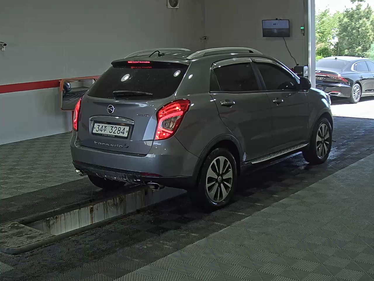 KG Mobility Korando - 4