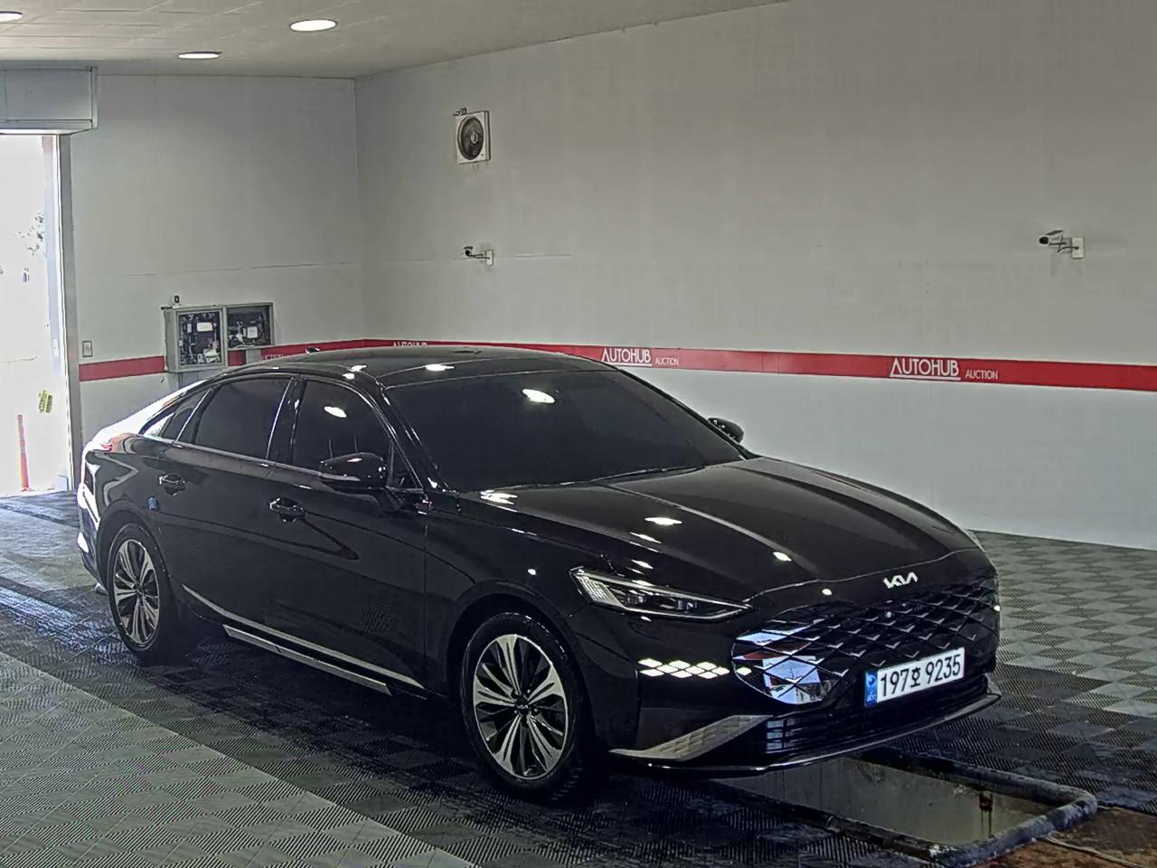 Kia K8 - 2
