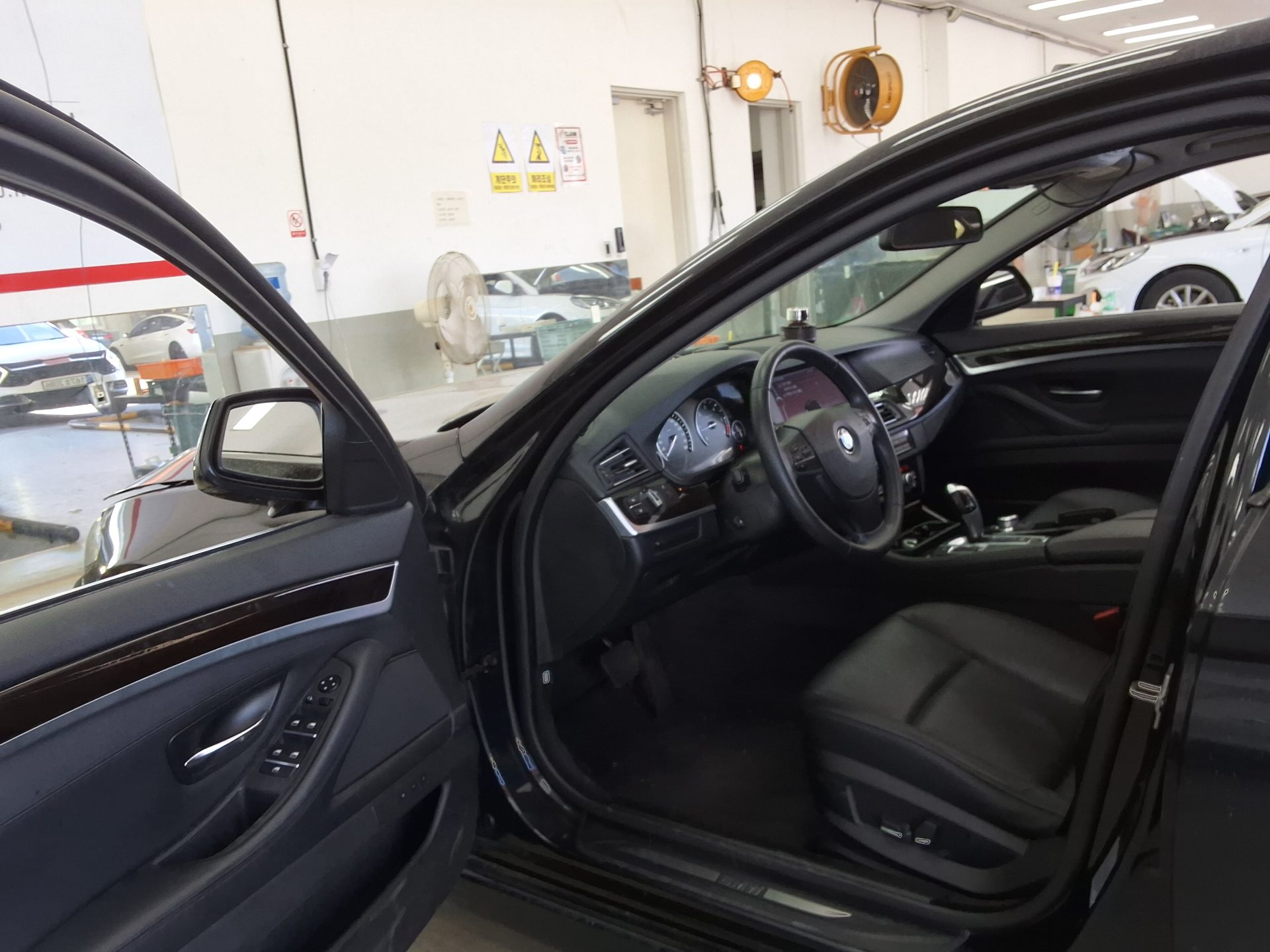 BMW 5 시리즈 2012 - 이미지 9