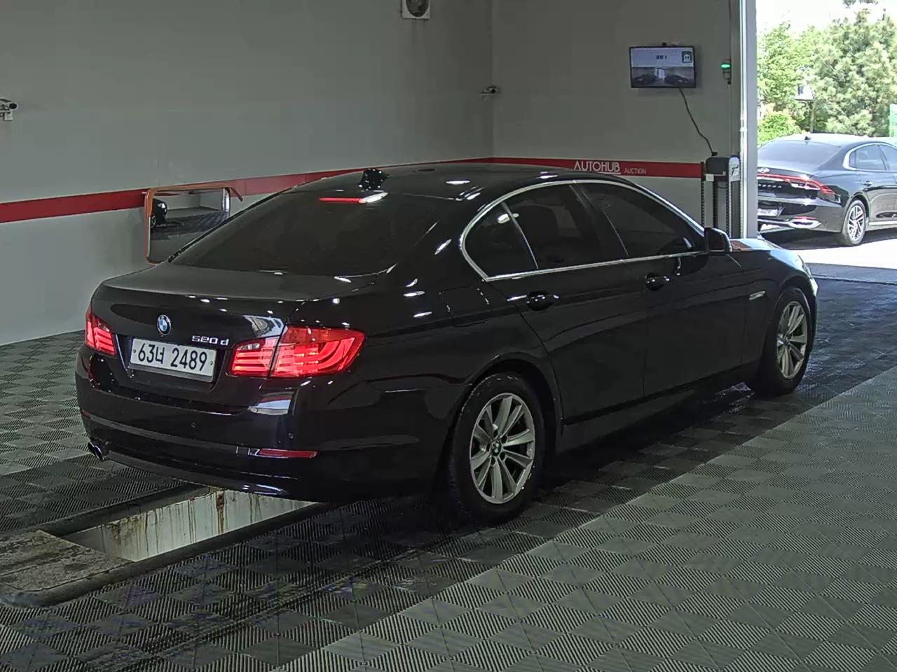 BMW 5 시리즈 2012 - 이미지 4