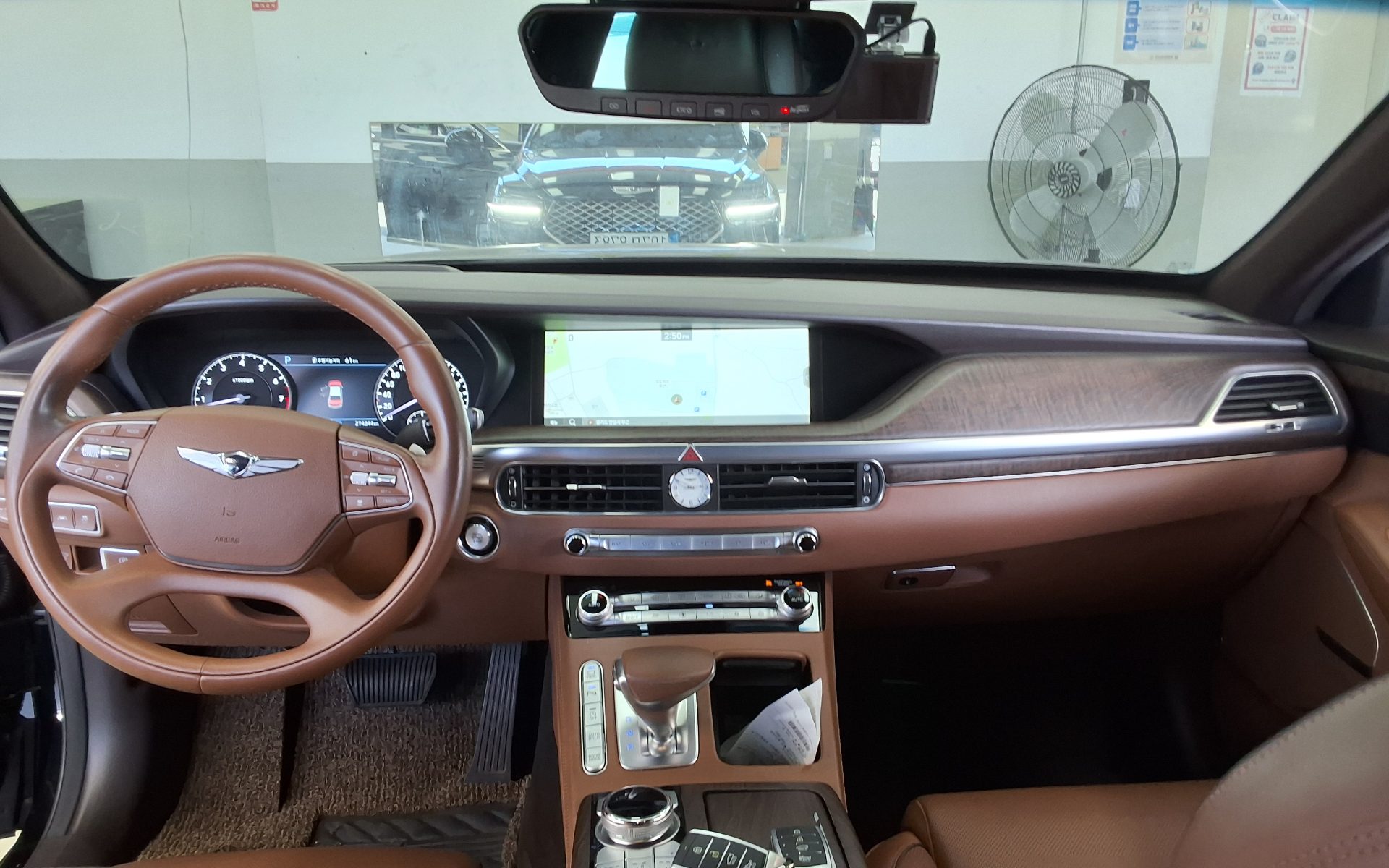جينيسيس G90 2021 - صورة 10