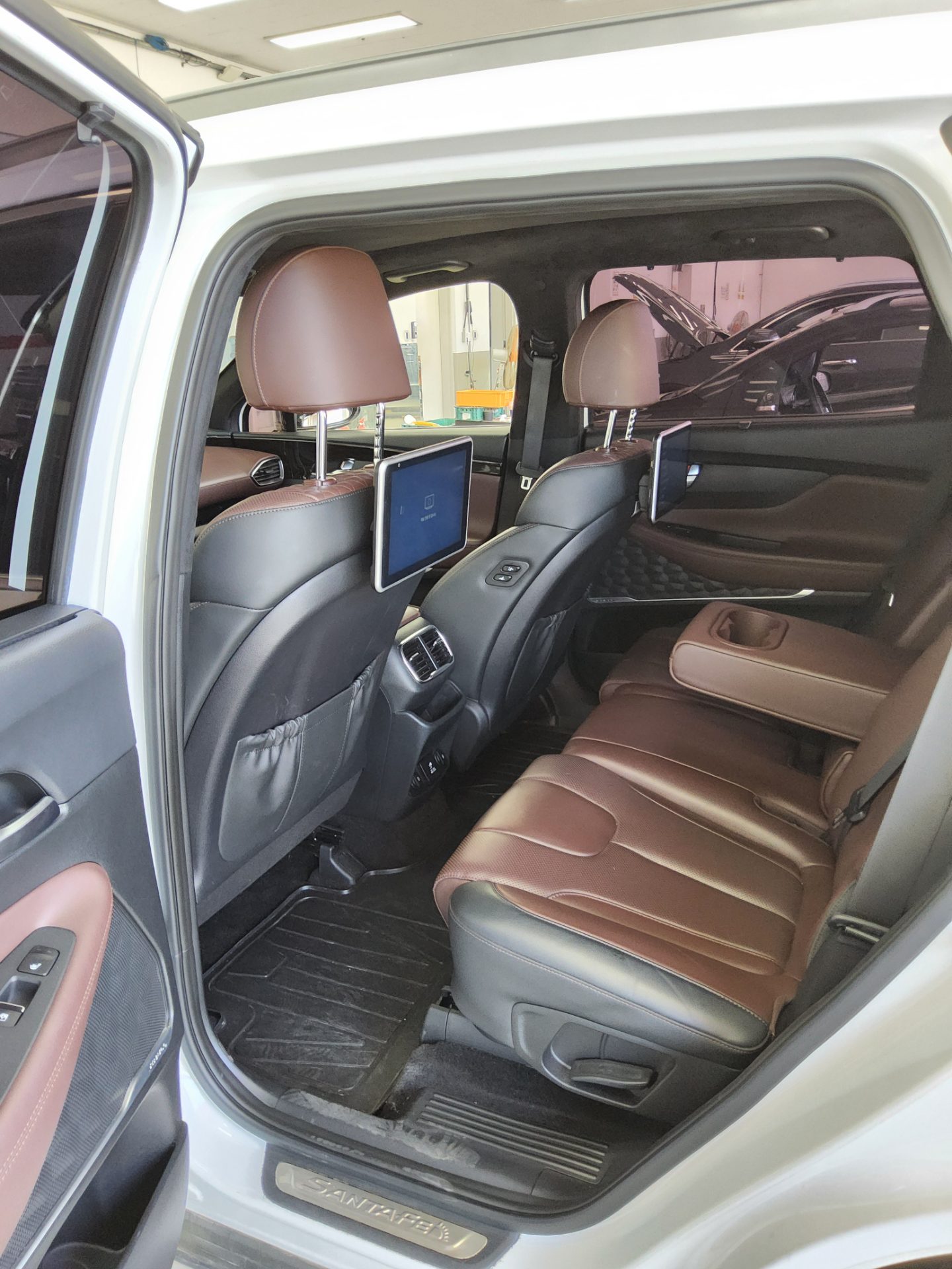 Hyundai Santa Fe 2020 - Image 11