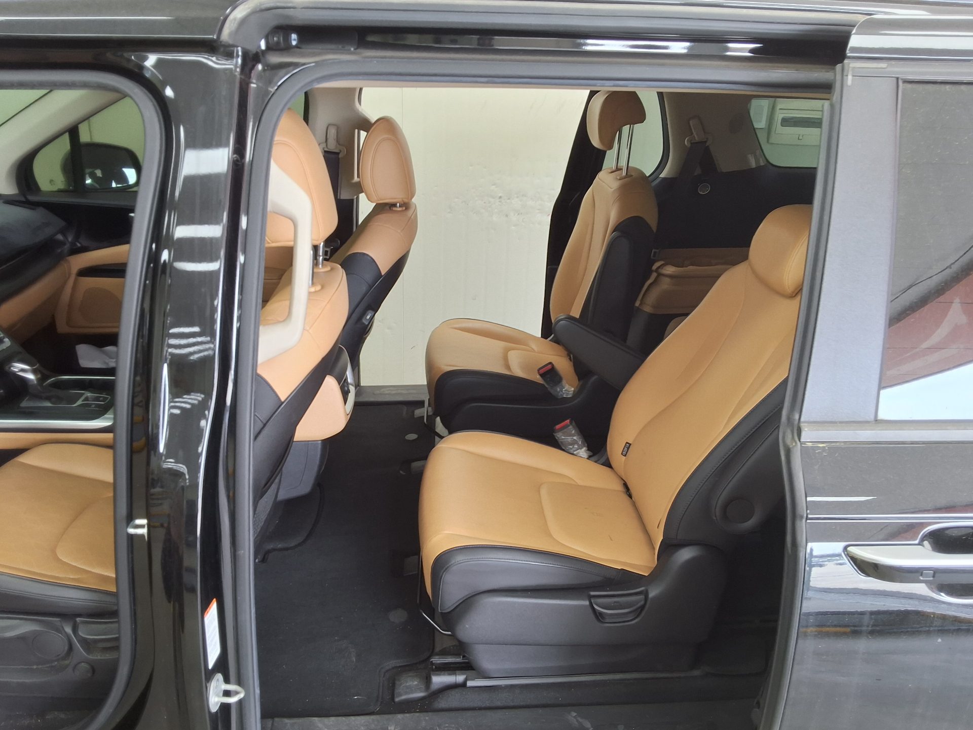 Kia Carnival 2021 - Image 11