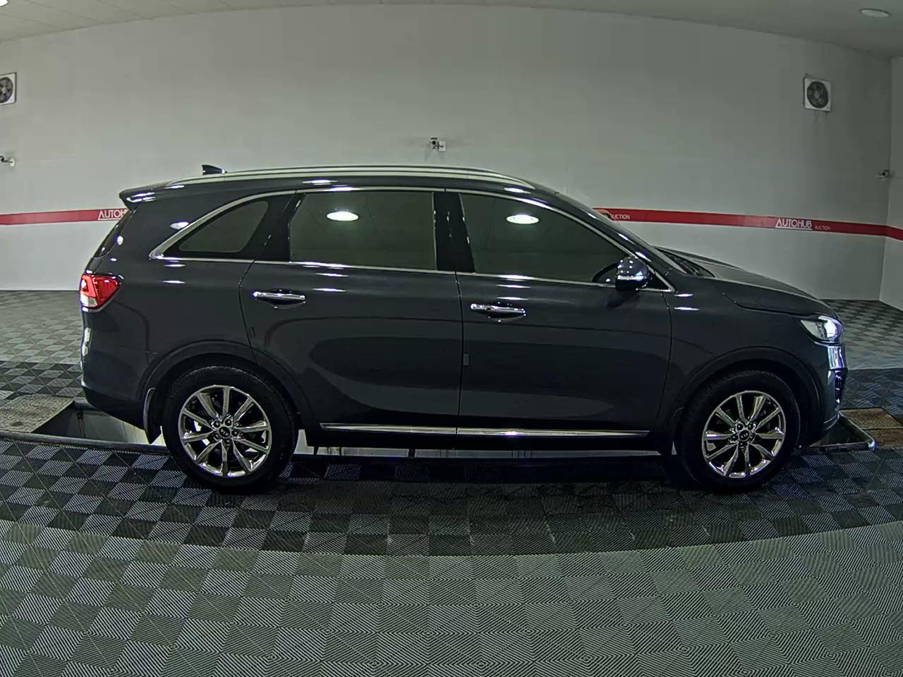 كيا أخرى 2017 - صورة 3