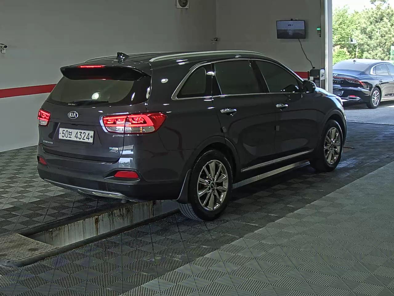 كيا أخرى 2017 - صورة 4