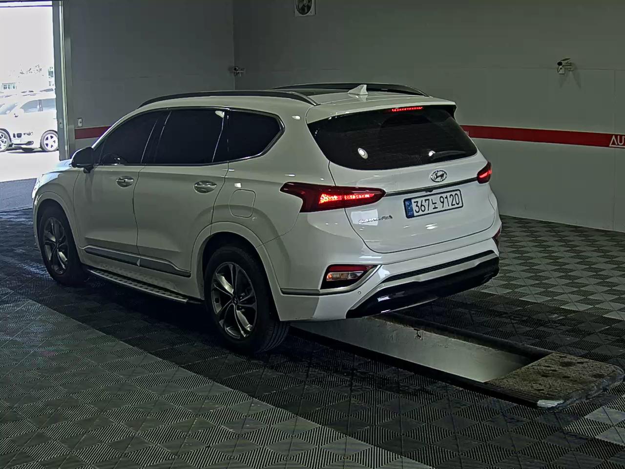 Hyundai Santa Fe 2020 - Image 5