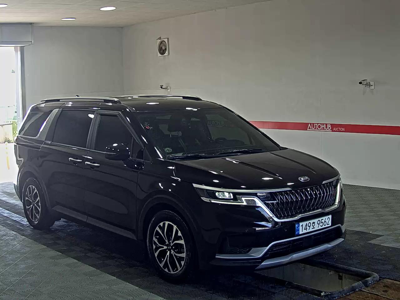 Kia Carnival 2021 - Image 2