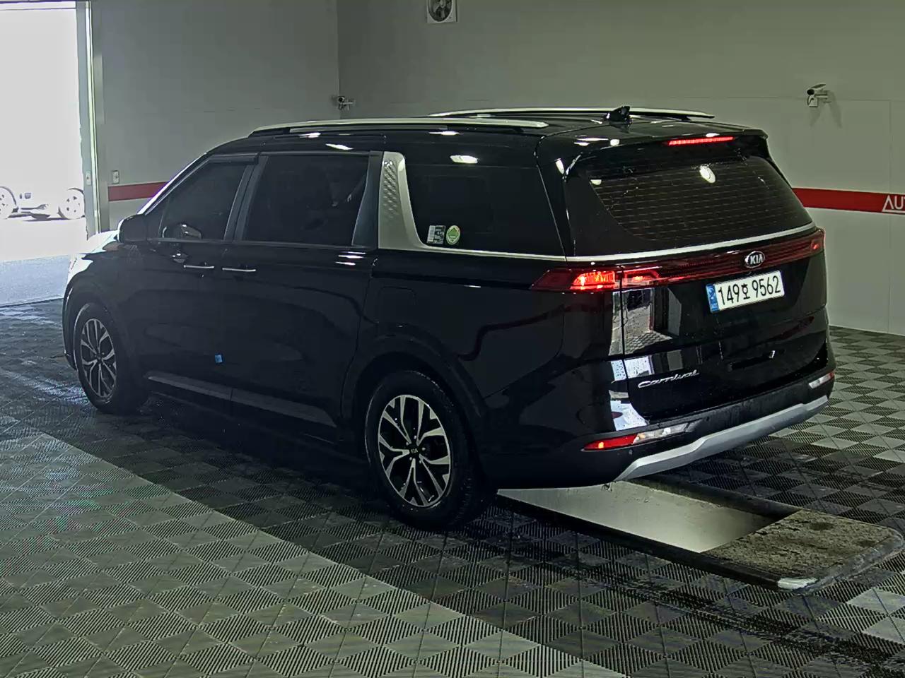 Kia Carnival 2021 - Image 5