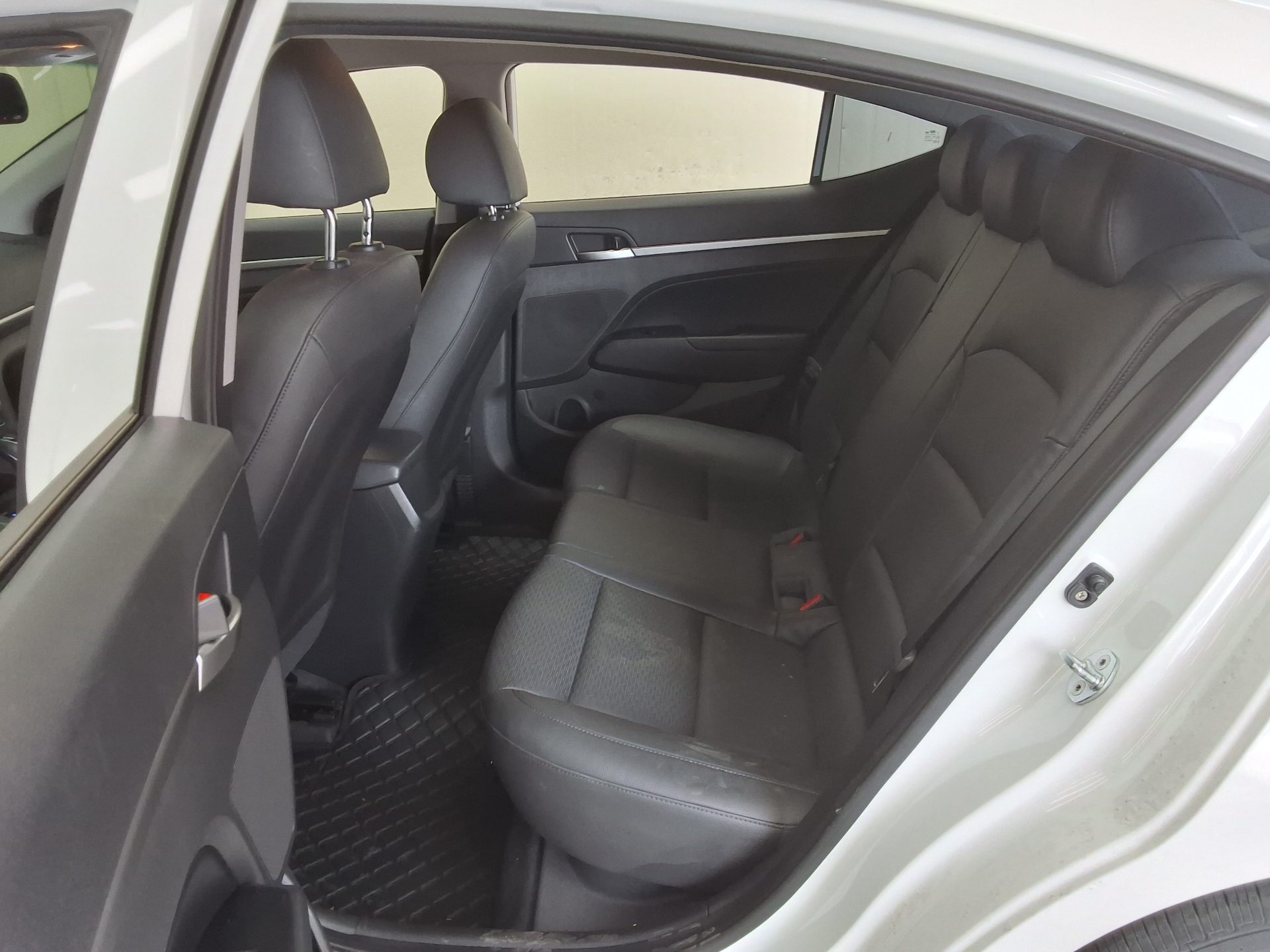 هيونداي إلانترا 2020 - صورة 11