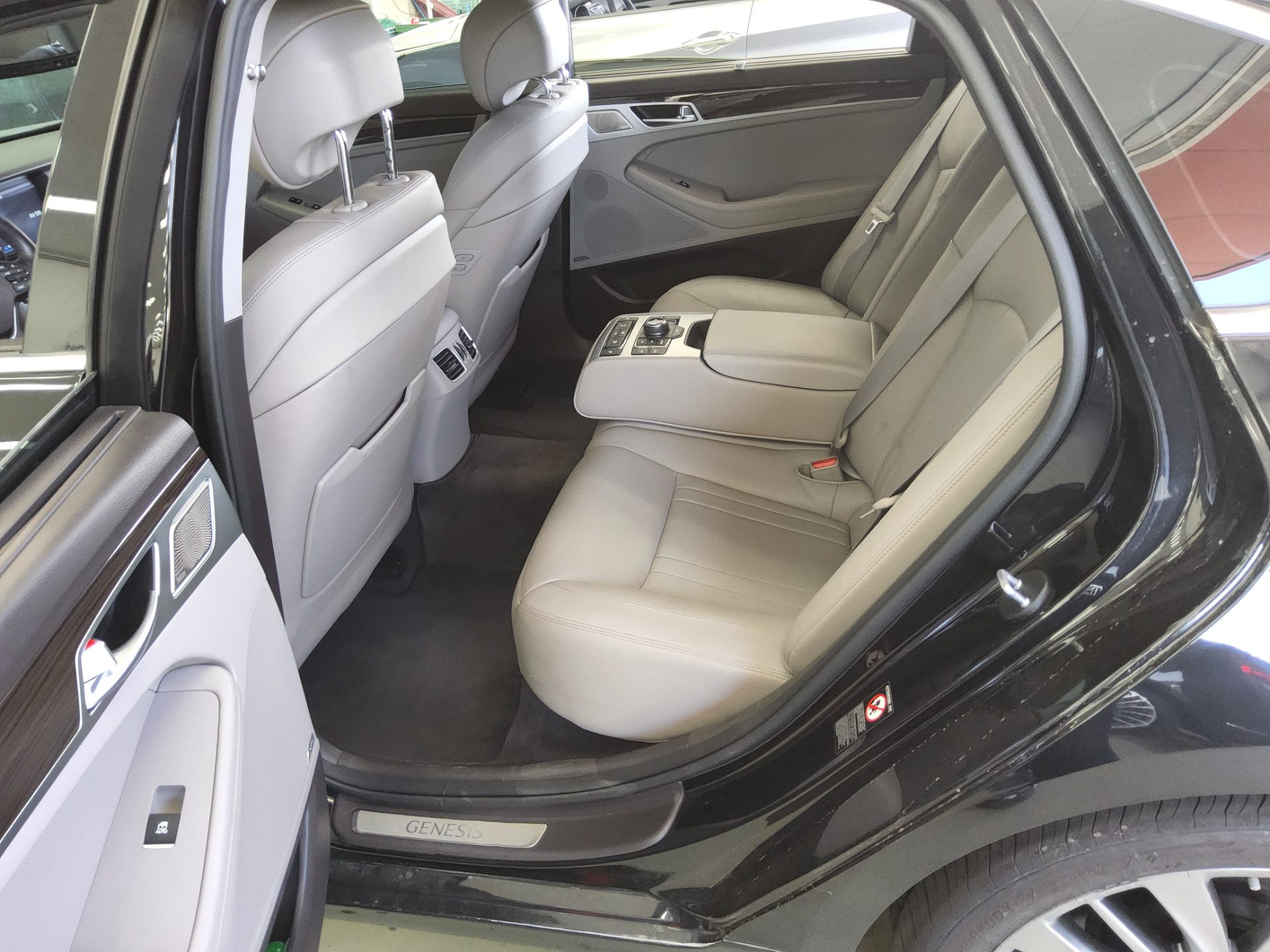 جينيسيس G80 2019 - صورة 11