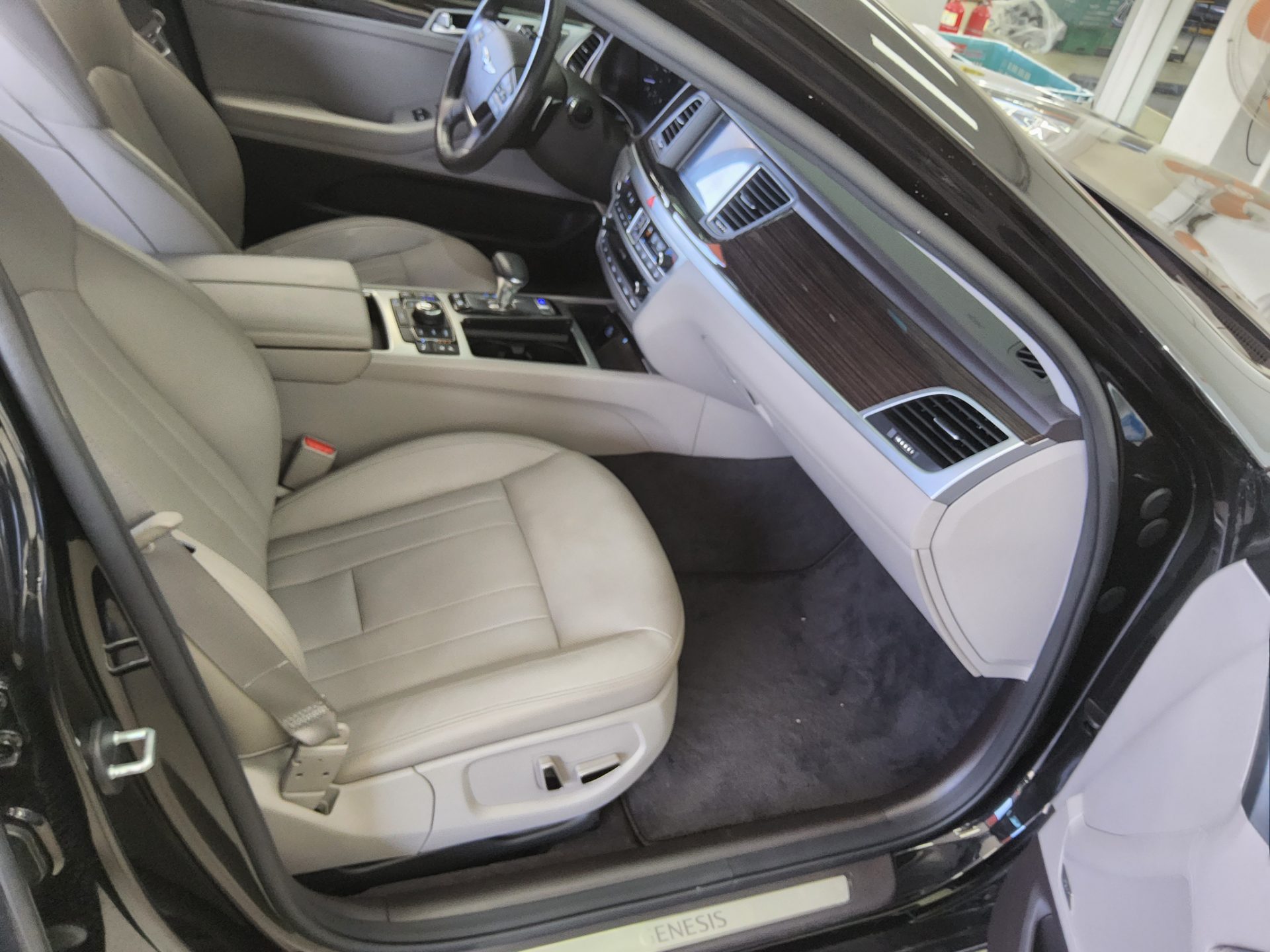 جينيسيس G80 2019 - صورة 13