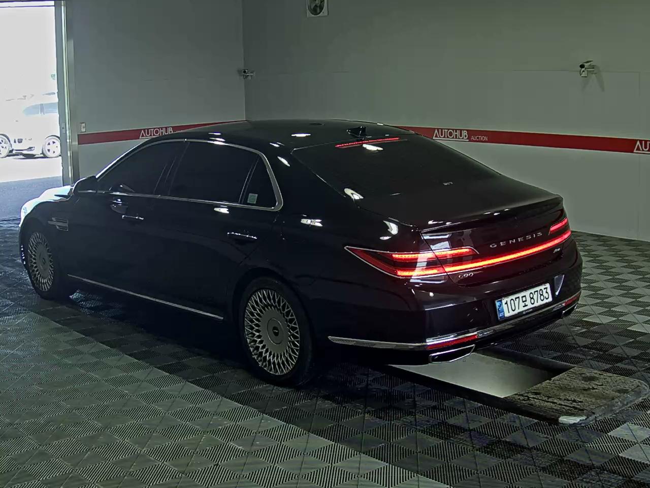 جينيسيس G90 2021 - صورة 5