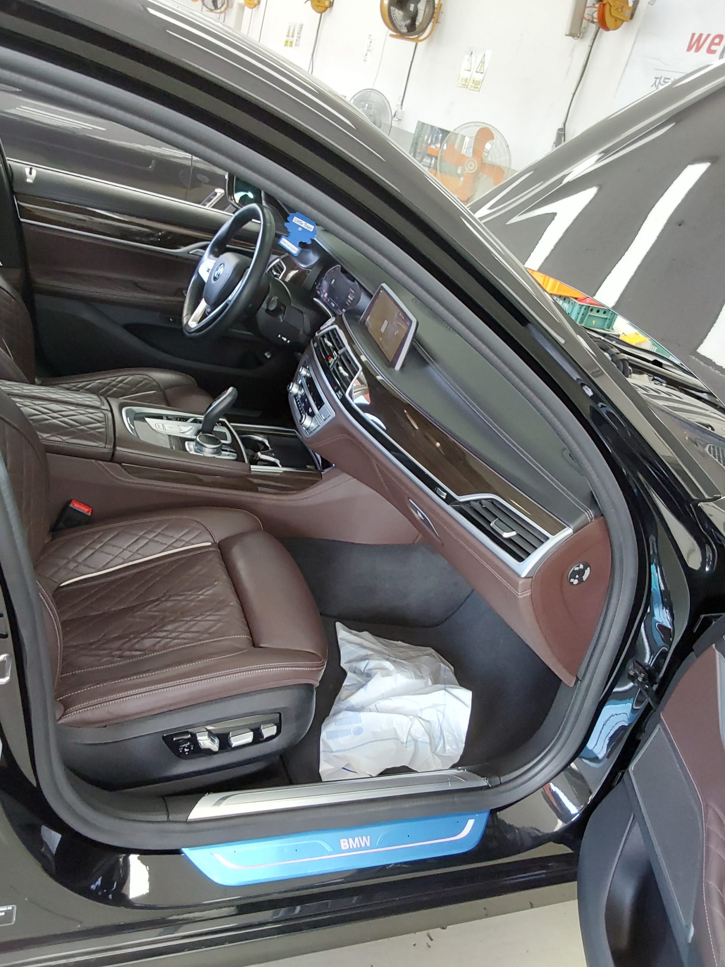 BMW 7 시리즈 2020 - 이미지 13