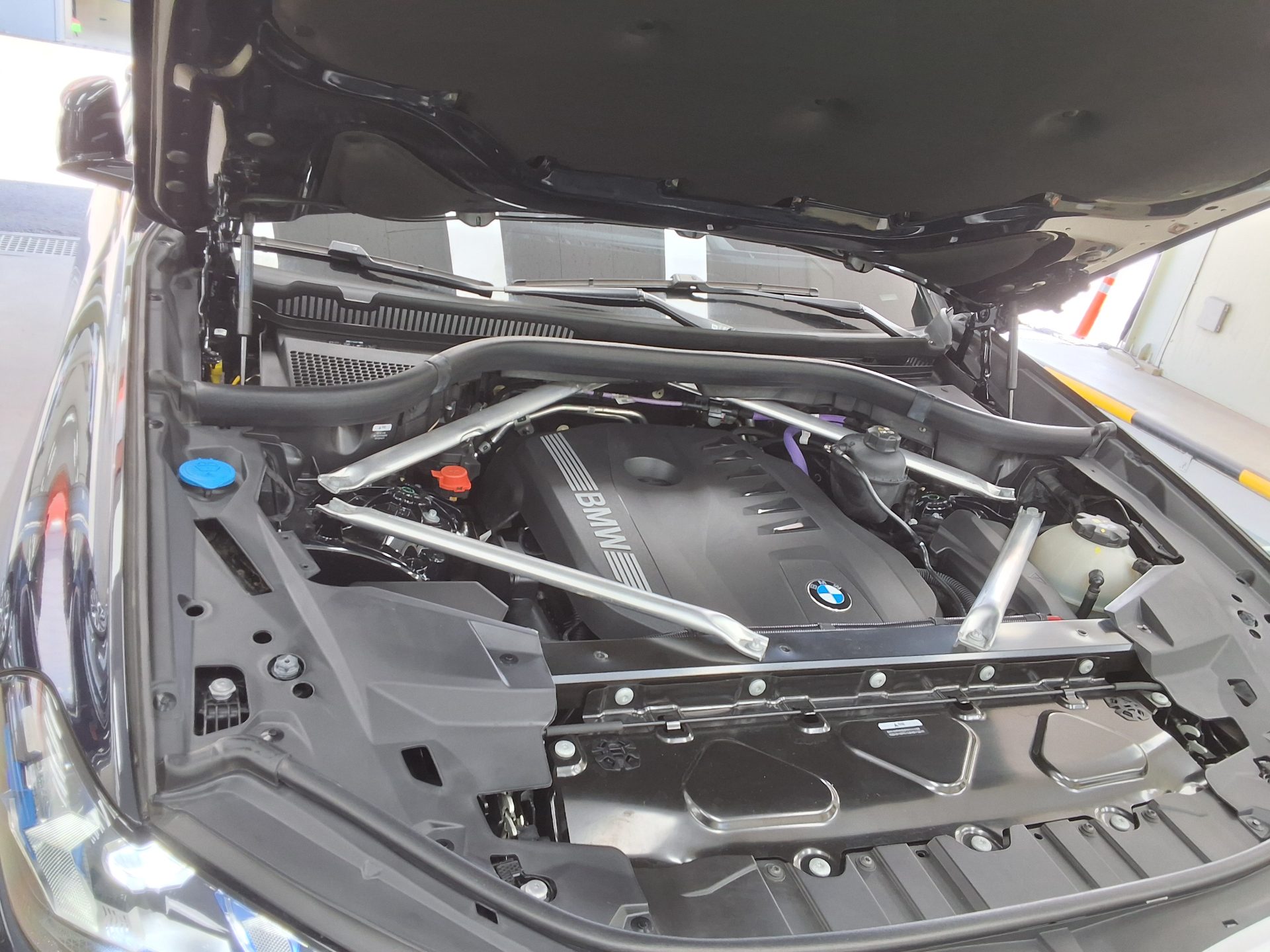 بي إم دبليو X5 2024 - صورة 20