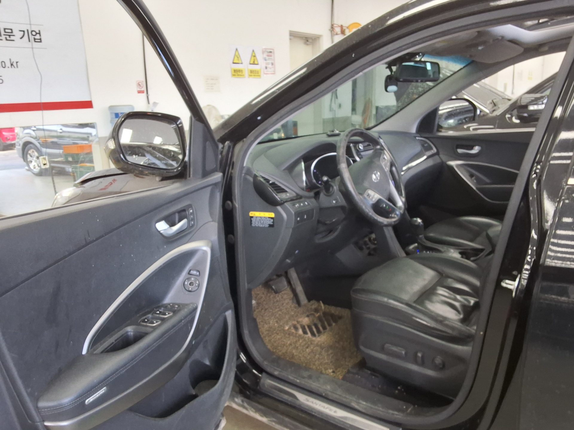Hyundai Santa Fe 2015 - Image 9