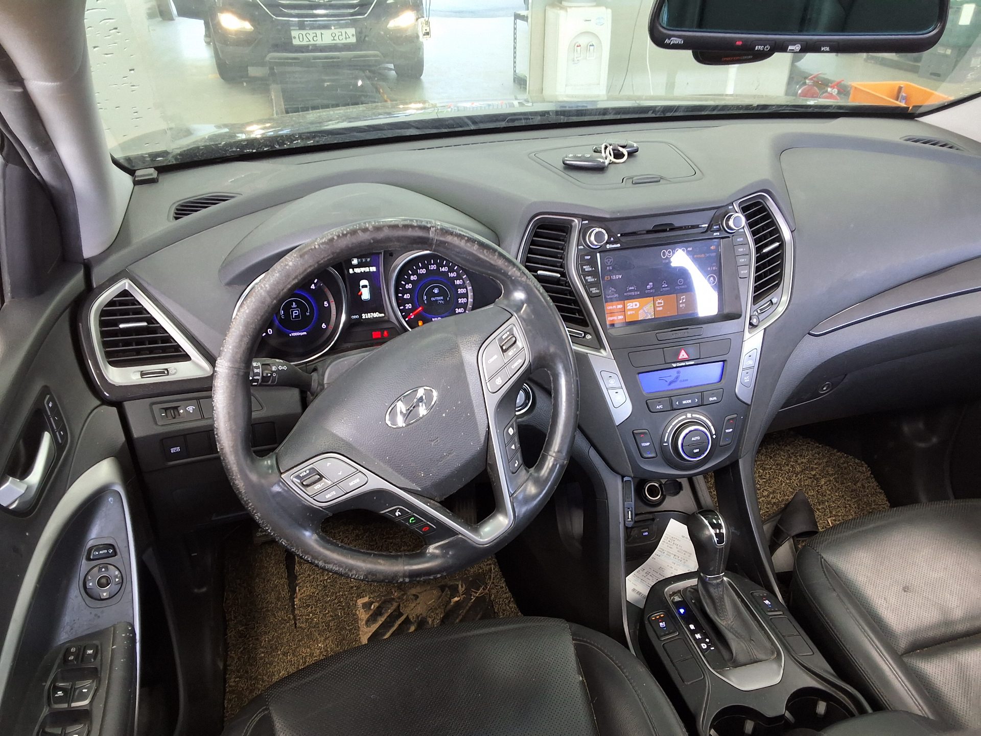 Hyundai Santa Fe 2015 - Image 10
