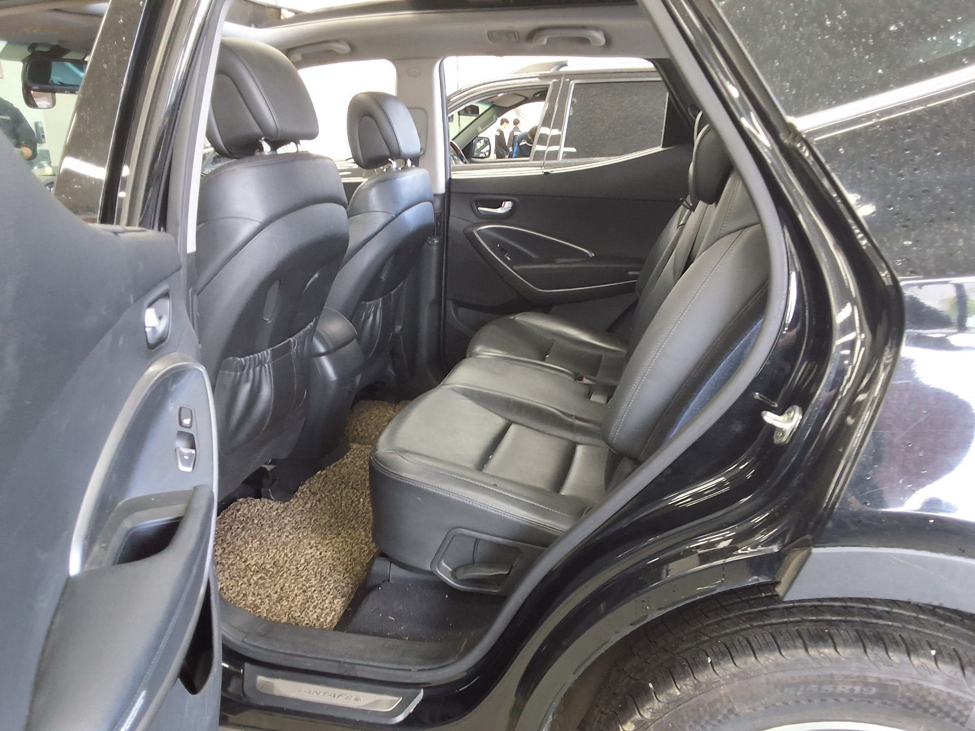 Hyundai Santa Fe 2015 - Image 11