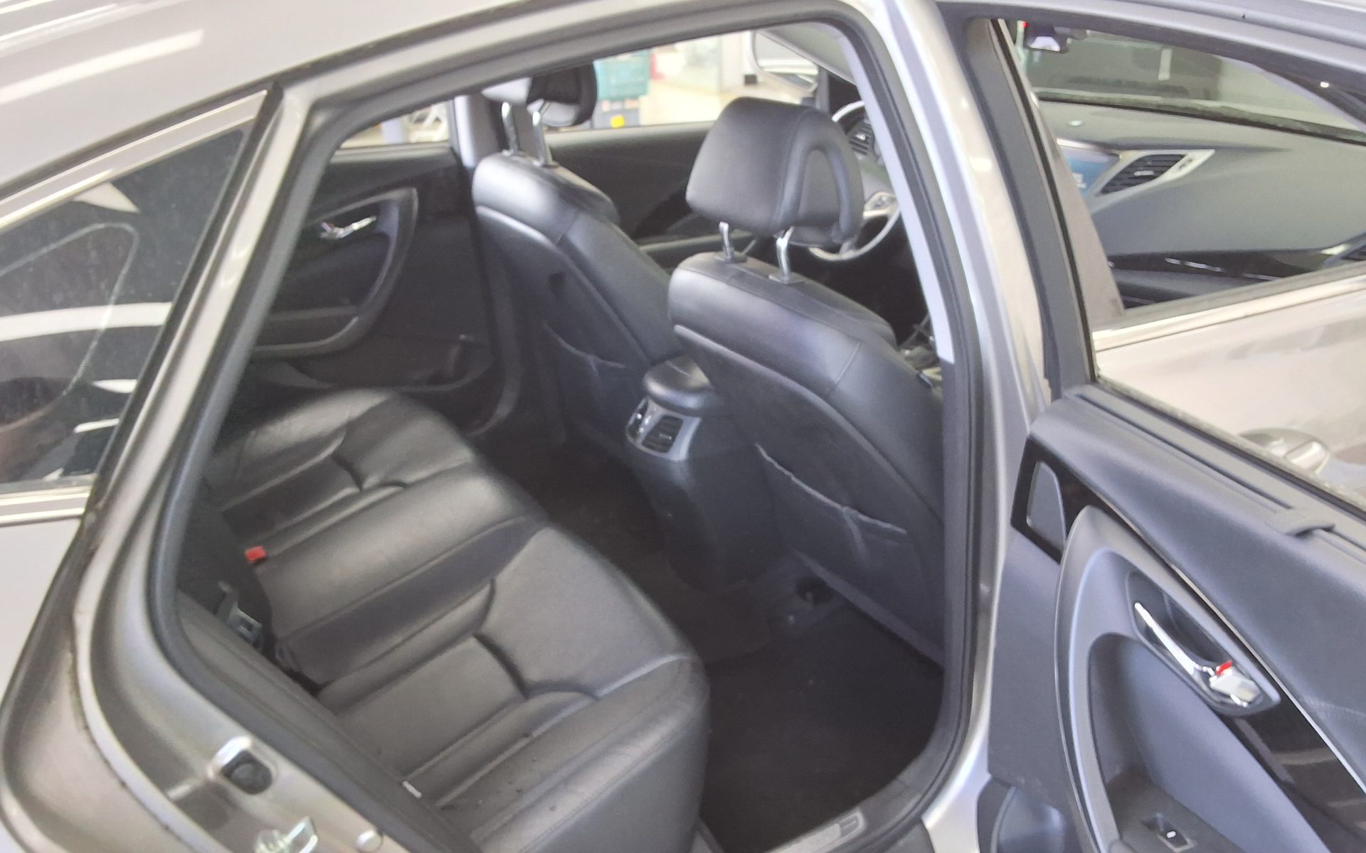 Hyundai Grandeur 2014 - Image 12