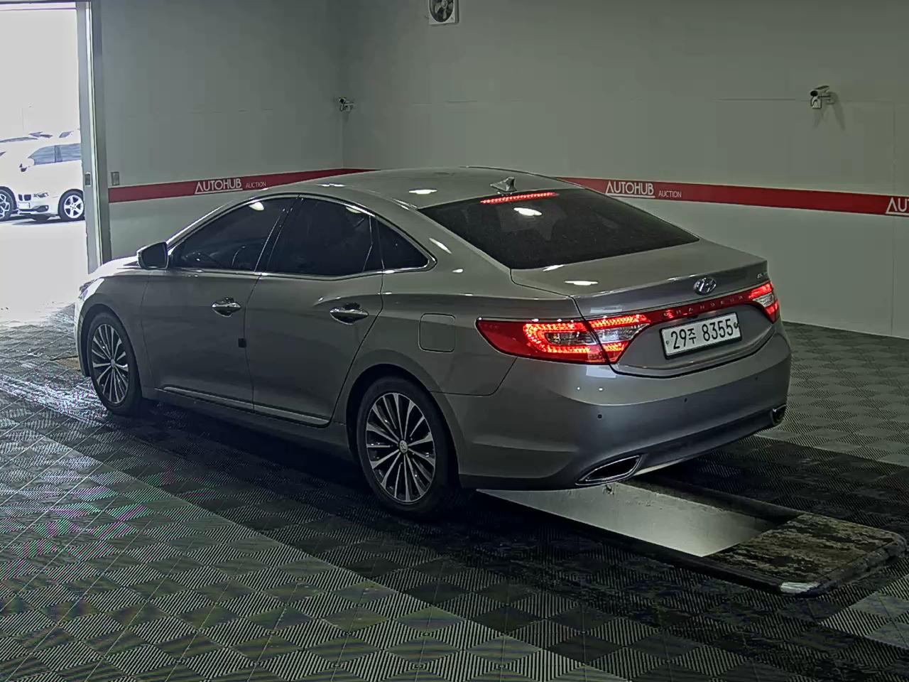 Hyundai Grandeur 2014 - Image 5