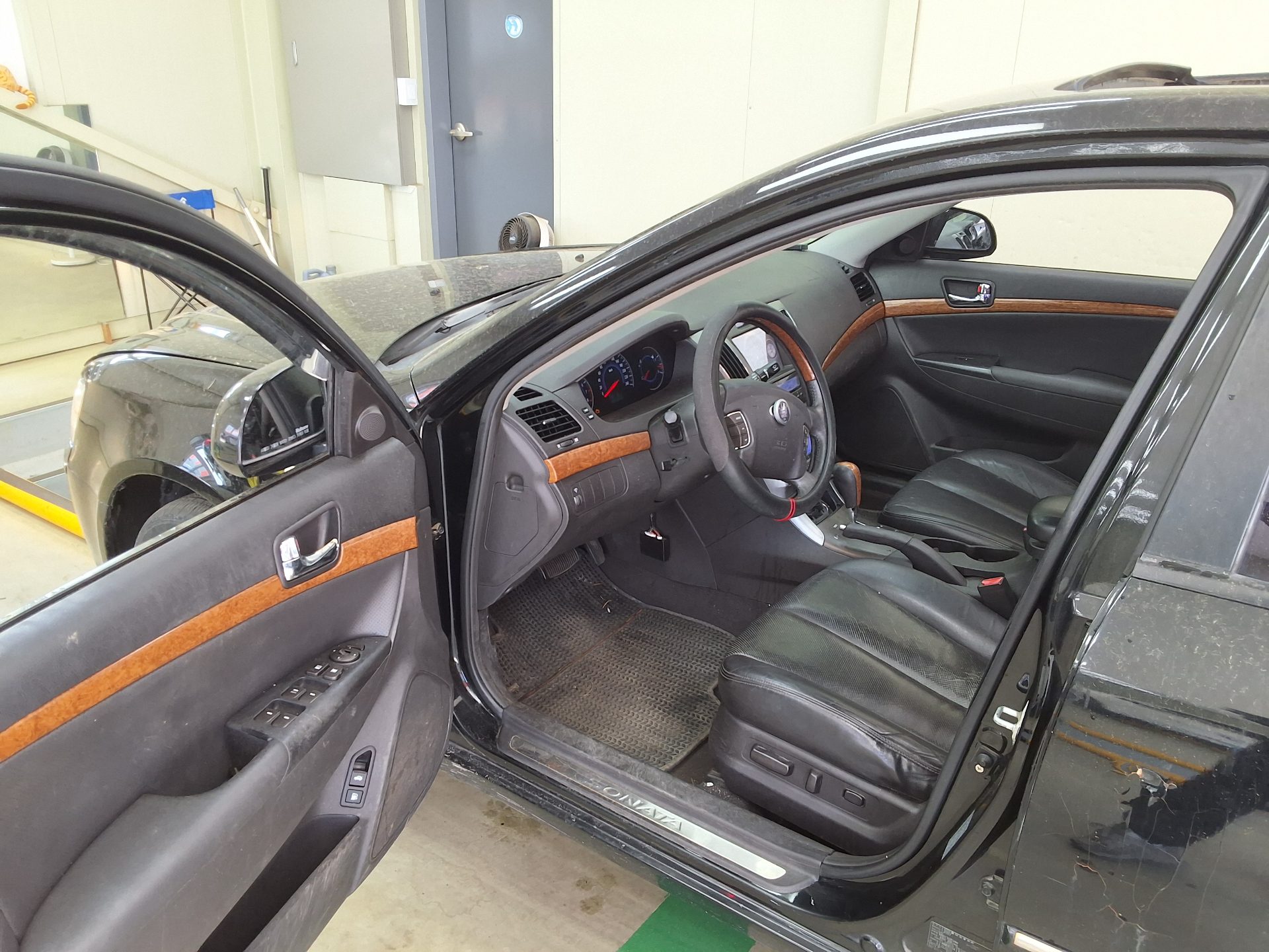 Hyundai Sonata 2008 - Image 9