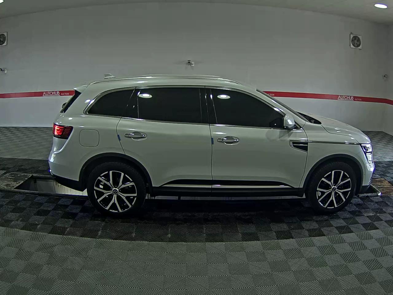 2023 - renault qm6