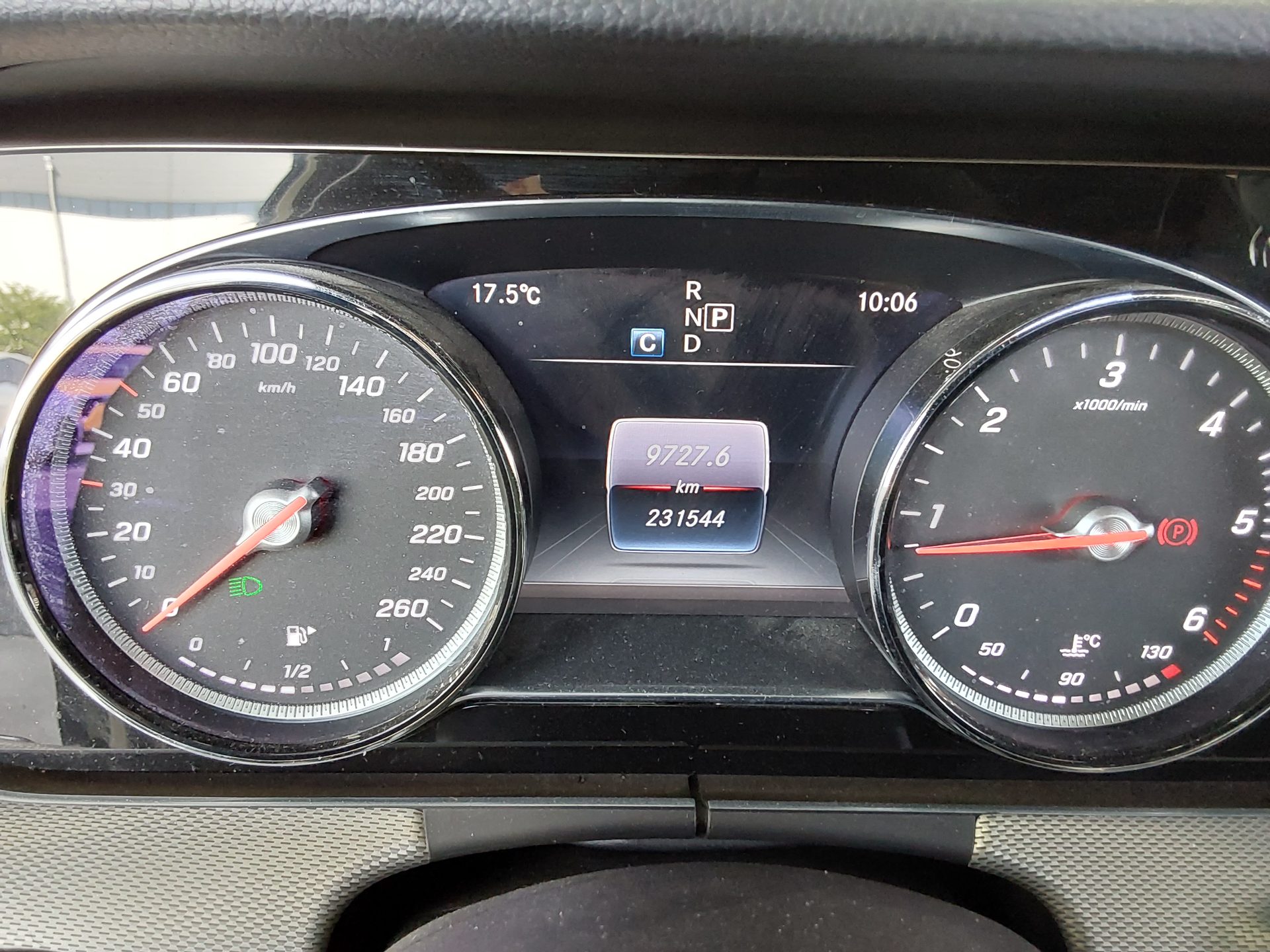 مرسيدس بنز إي كلاس 2017 - صورة 8