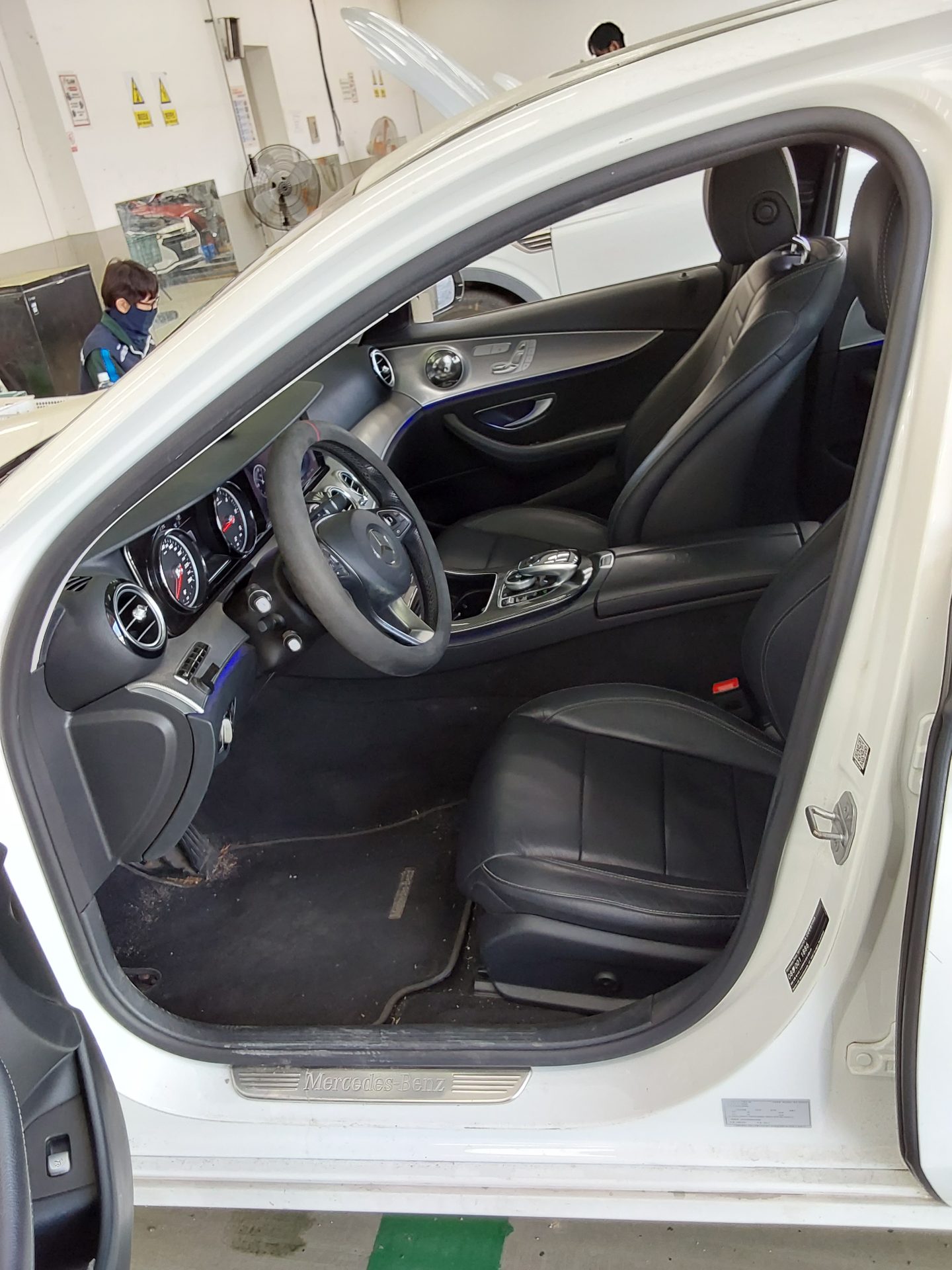 مرسيدس بنز إي كلاس 2017 - صورة 9