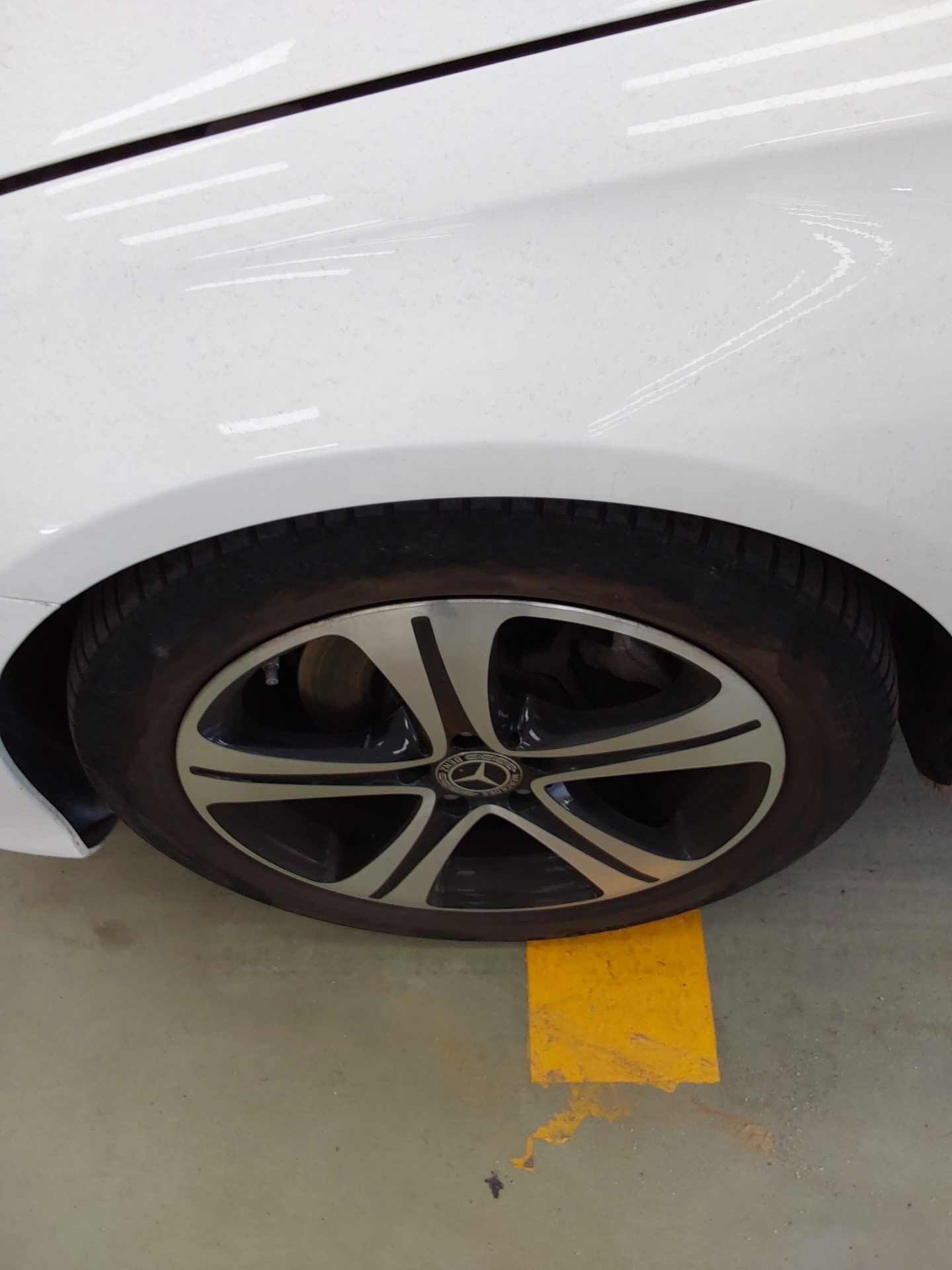 مرسيدس بنز إي كلاس 2017 - صورة 21