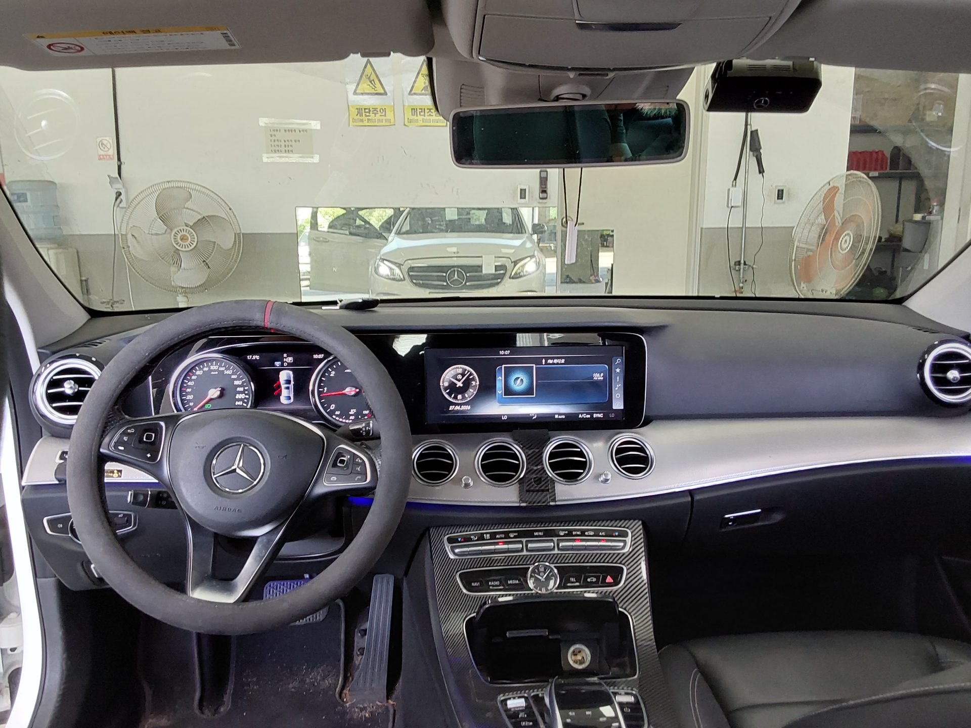 مرسيدس بنز إي كلاس 2017 - صورة 10